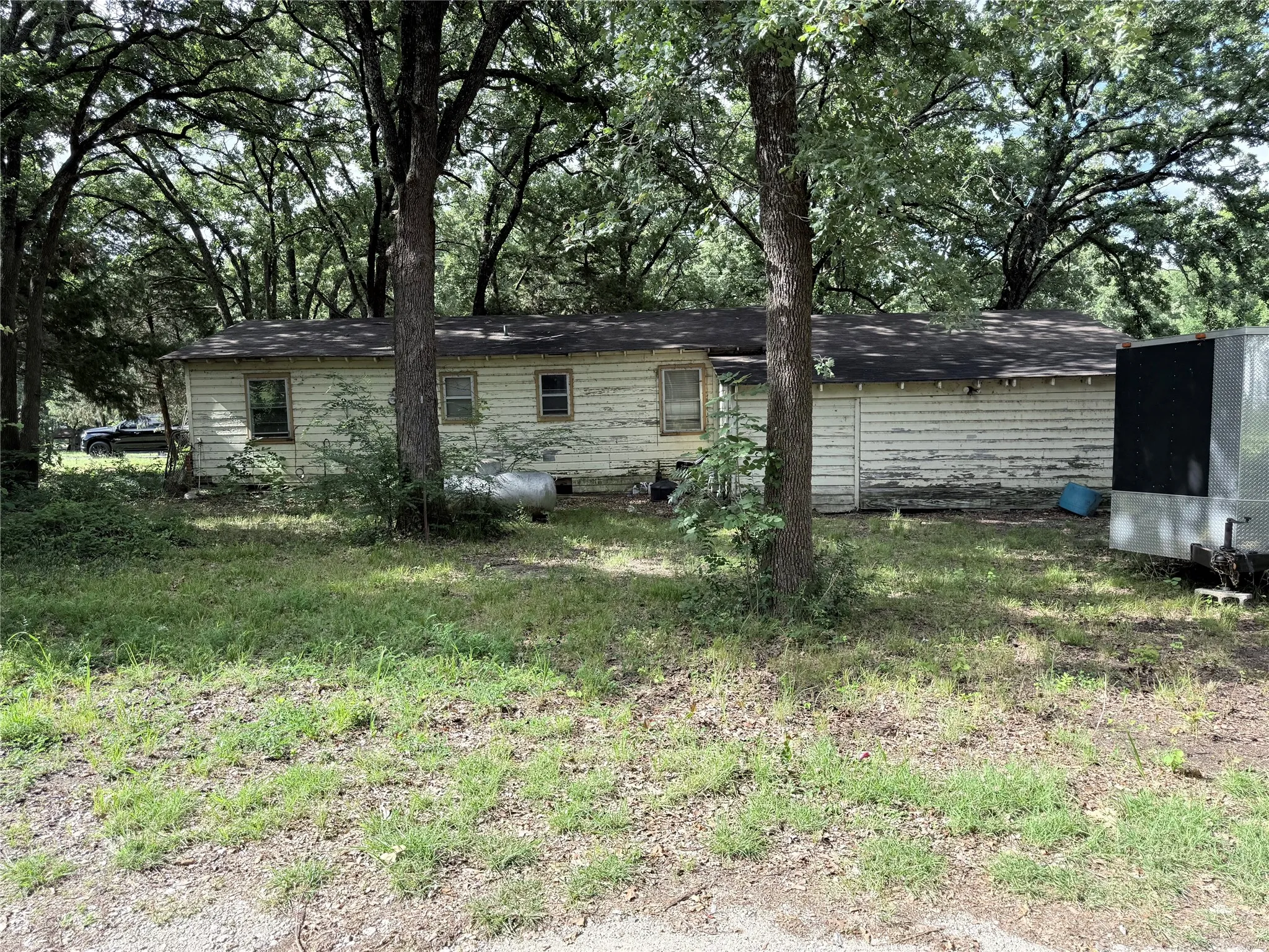 Single Family Residence For Sale in Rains County , 200 Braziel, East Tawakoni, Texas 75472, 2 Bedroom, 1 Bathroom, 1 Garage spaces, 1,512 Sqft, built in 1965, mls#21308658, Real Estate Agent in East Tawakoni, Homes For Sale in Rains county, Homes For Sale in East Tawakoni, Realtor in East Tawakoni Texas, Real Estate Brokerage Independent Realty Texas, Luminita Cordes Realtor