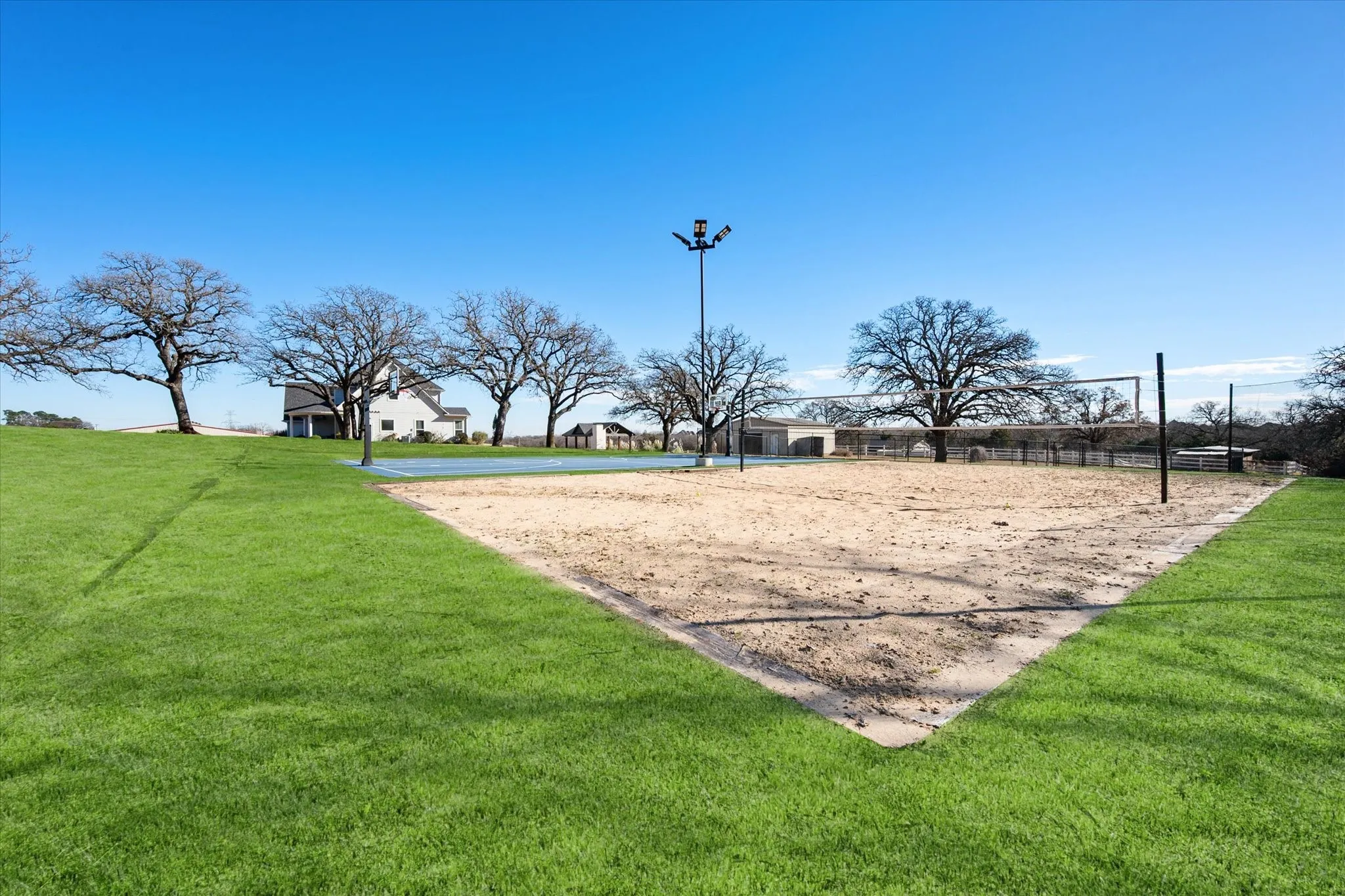 Single Family Residence For Sale in Tarrant County , 6056 Bennett Lawson Road, Mansfield, Texas 76063, 4 Bedroom, 5 Bathroom, 5 Garage spaces, 4,580 Sqft, built in 2008, mls#21308691, Real Estate Agent in Mansfield, Homes For Sale in Tarrant county, Homes For Sale in Mansfield, Realtor in Mansfield Texas, Real Estate Brokerage Independent Realty Texas, Luminita Cordes Realtor