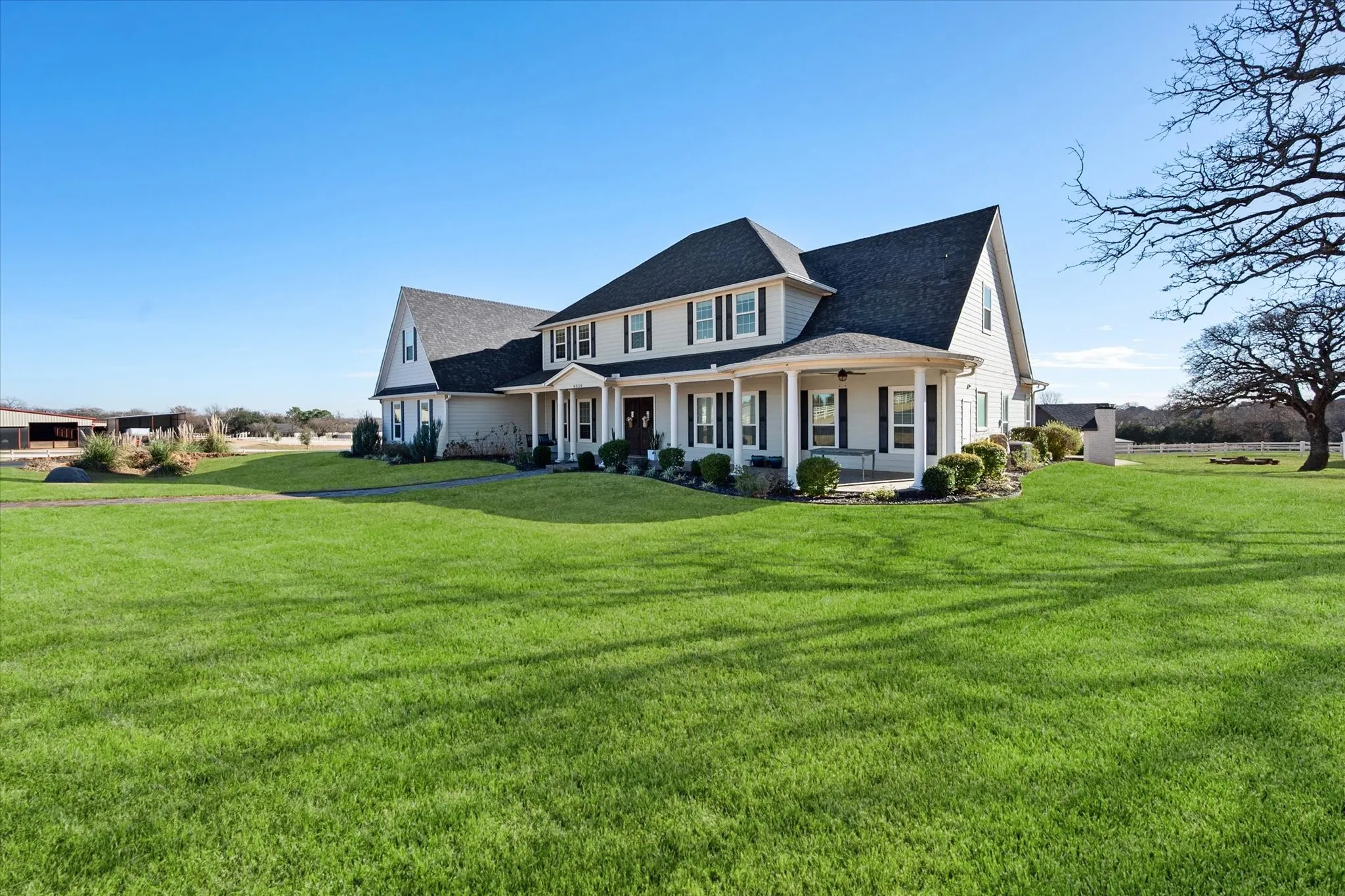 Single Family Residence For Sale in Tarrant County , 6056 Bennett Lawson Road, Mansfield, Texas 76063, 4 Bedroom, 5 Bathroom, 5 Garage spaces, 4,580 Sqft, built in 2008, mls#21308691, Real Estate Agent in Mansfield, Homes For Sale in Tarrant county, Homes For Sale in Mansfield, Realtor in Mansfield Texas, Real Estate Brokerage Independent Realty Texas, Luminita Cordes Realtor
