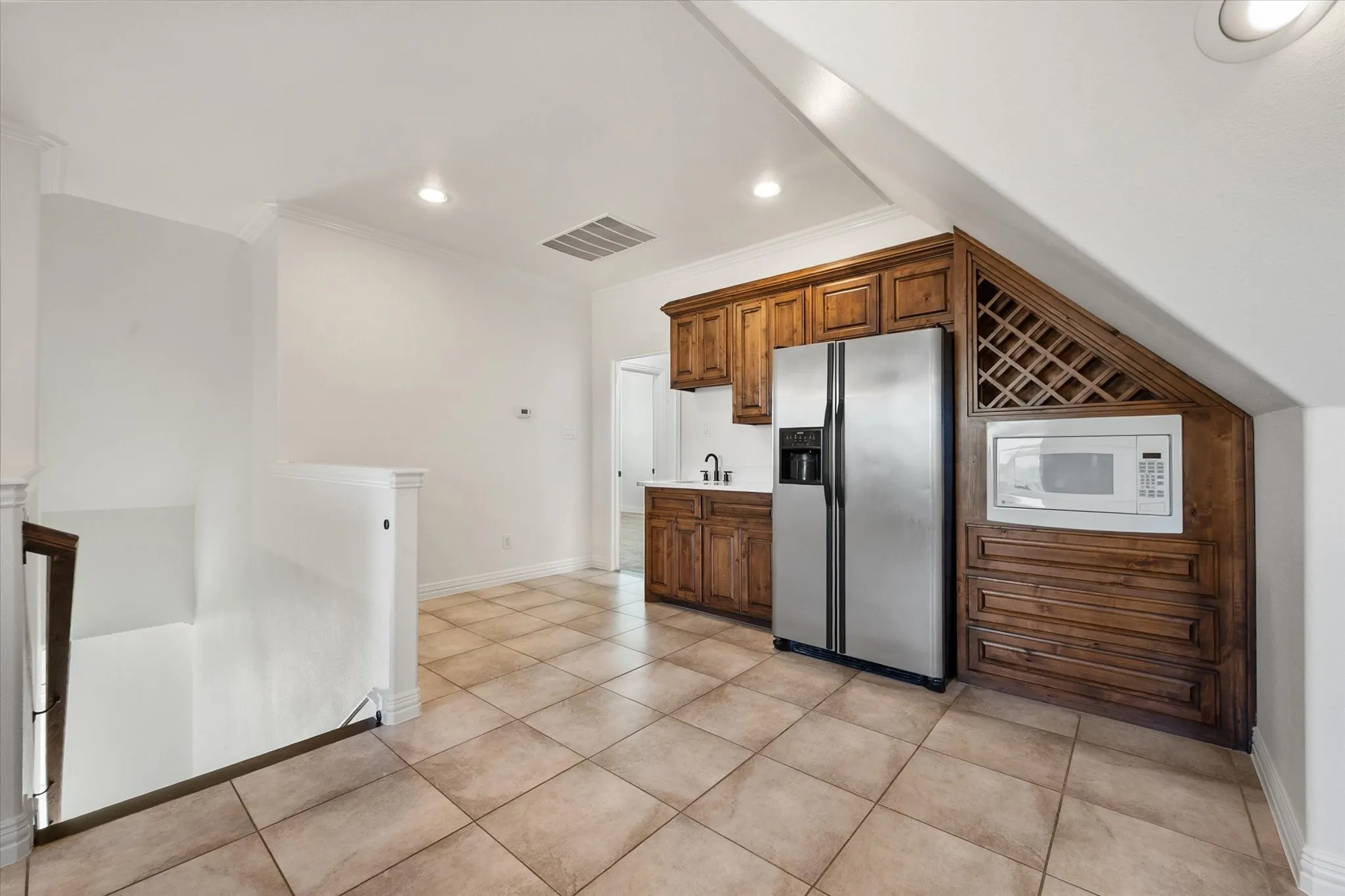 Single Family Residence For Sale in Tarrant County , 6056 Bennett Lawson Road, Mansfield, Texas 76063, 4 Bedroom, 5 Bathroom, 5 Garage spaces, 4,580 Sqft, built in 2008, mls#21308691, Real Estate Agent in Mansfield, Homes For Sale in Tarrant county, Homes For Sale in Mansfield, Realtor in Mansfield Texas, Real Estate Brokerage Independent Realty Texas, Luminita Cordes Realtor