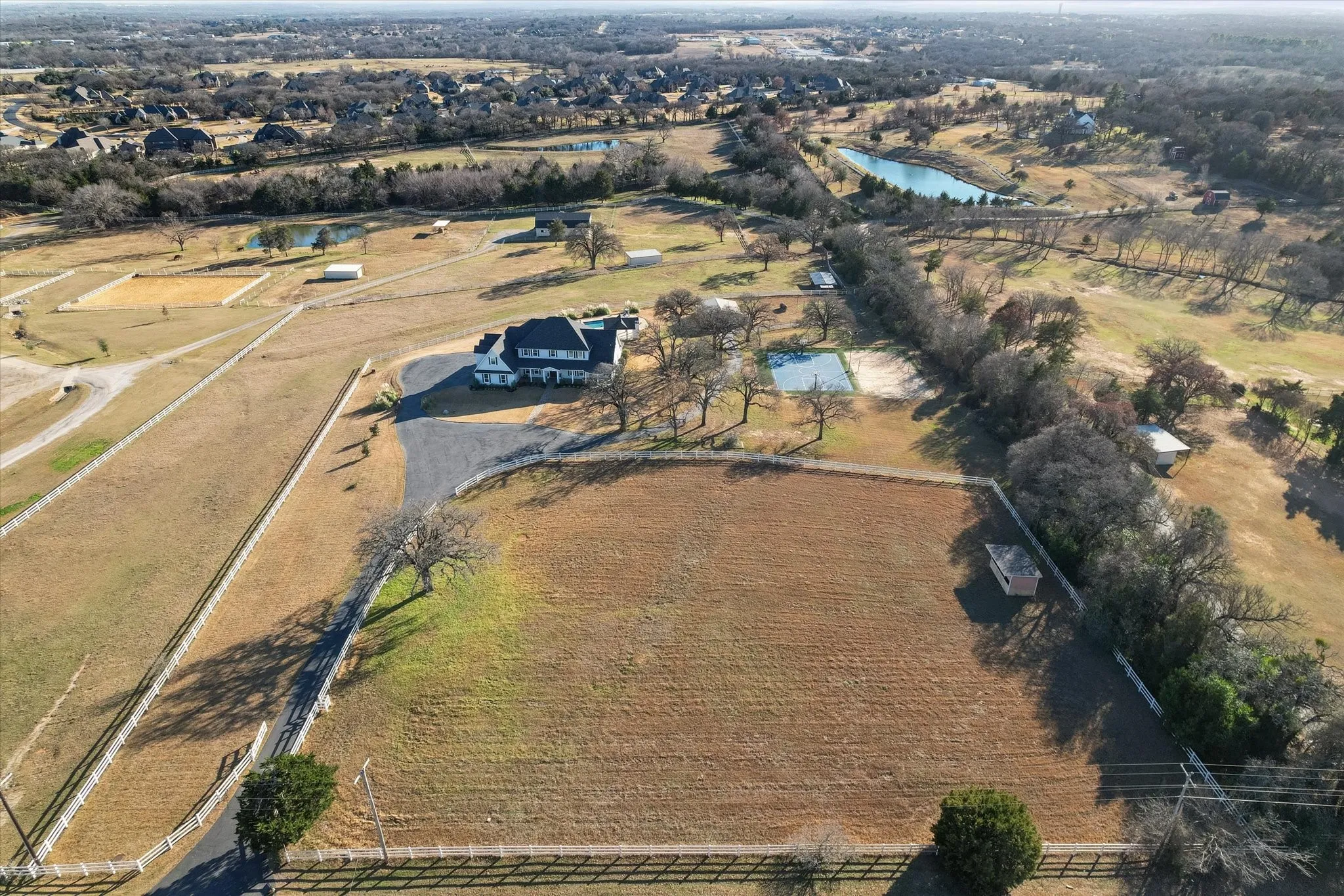 Single Family Residence For Sale in Tarrant County , 6056 Bennett Lawson Road, Mansfield, Texas 76063, 4 Bedroom, 5 Bathroom, 5 Garage spaces, 4,580 Sqft, built in 2008, mls#21308691, Real Estate Agent in Mansfield, Homes For Sale in Tarrant county, Homes For Sale in Mansfield, Realtor in Mansfield Texas, Real Estate Brokerage Independent Realty Texas, Luminita Cordes Realtor