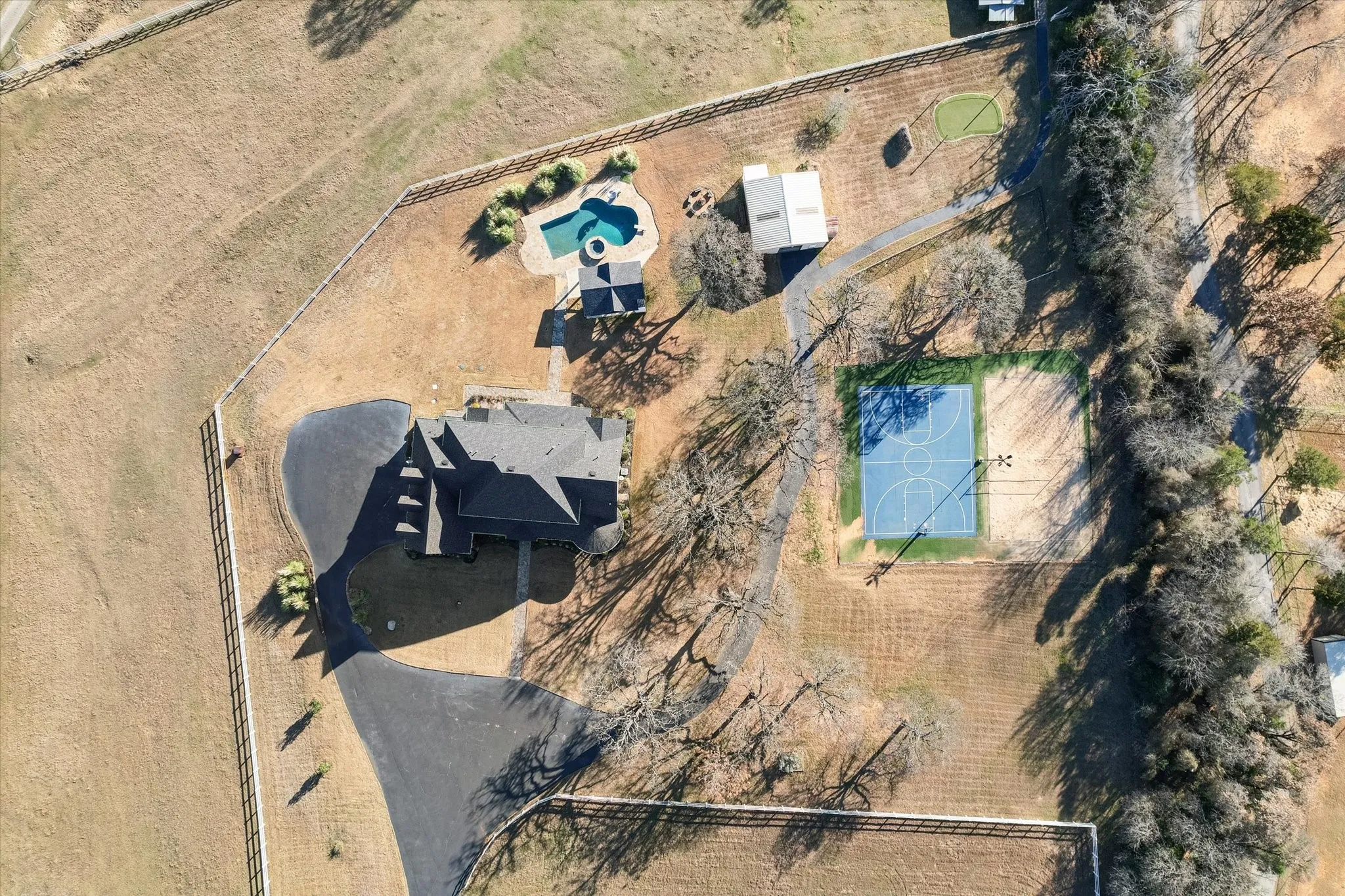 Single Family Residence For Sale in Tarrant County , 6056 Bennett Lawson Road, Mansfield, Texas 76063, 4 Bedroom, 5 Bathroom, 5 Garage spaces, 4,580 Sqft, built in 2008, mls#21308691, Real Estate Agent in Mansfield, Homes For Sale in Tarrant county, Homes For Sale in Mansfield, Realtor in Mansfield Texas, Real Estate Brokerage Independent Realty Texas, Luminita Cordes Realtor