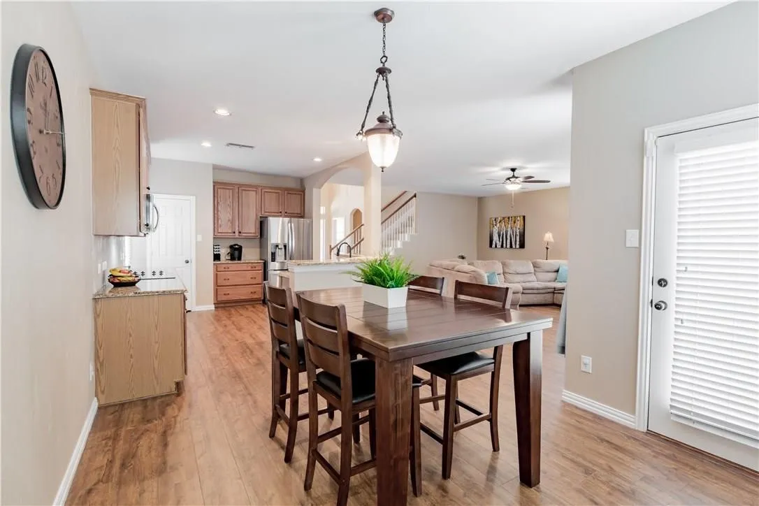 Single Family Residence For Rent in Collin County , 2413 Aberdeen Avenue, Mc Kinney, Texas 75072, 3 Bedroom, 3 Bathroom, 2 Garage spaces, 2,778 Sqft, built in 2001, mls#21308565, Real Estate Agent in Mc Kinney, Homes For Rent in Collin county, Homes For Rent in Mc Kinney, Realtor in Mc Kinney Texas, Real Estate Brokerage Independent Realty Texas, Luminita Cordes Realtor