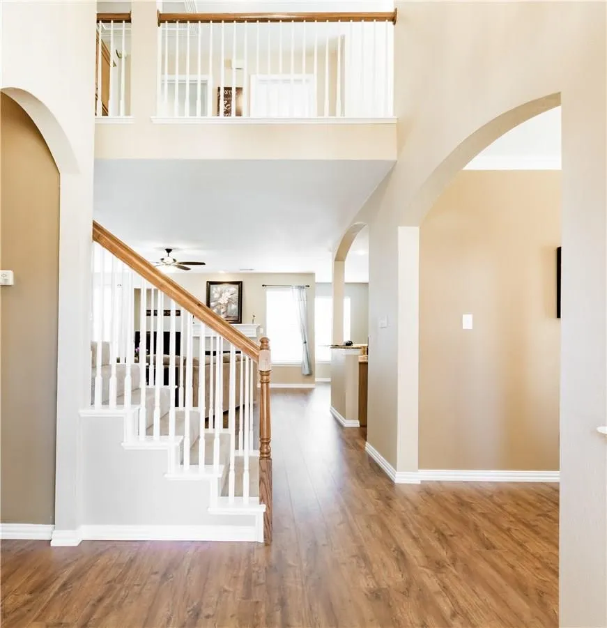 Single Family Residence For Rent in Collin County , 2413 Aberdeen Avenue, Mc Kinney, Texas 75072, 3 Bedroom, 3 Bathroom, 2 Garage spaces, 2,778 Sqft, built in 2001, mls#21308565, Real Estate Agent in Mc Kinney, Homes For Rent in Collin county, Homes For Rent in Mc Kinney, Realtor in Mc Kinney Texas, Real Estate Brokerage Independent Realty Texas, Luminita Cordes Realtor