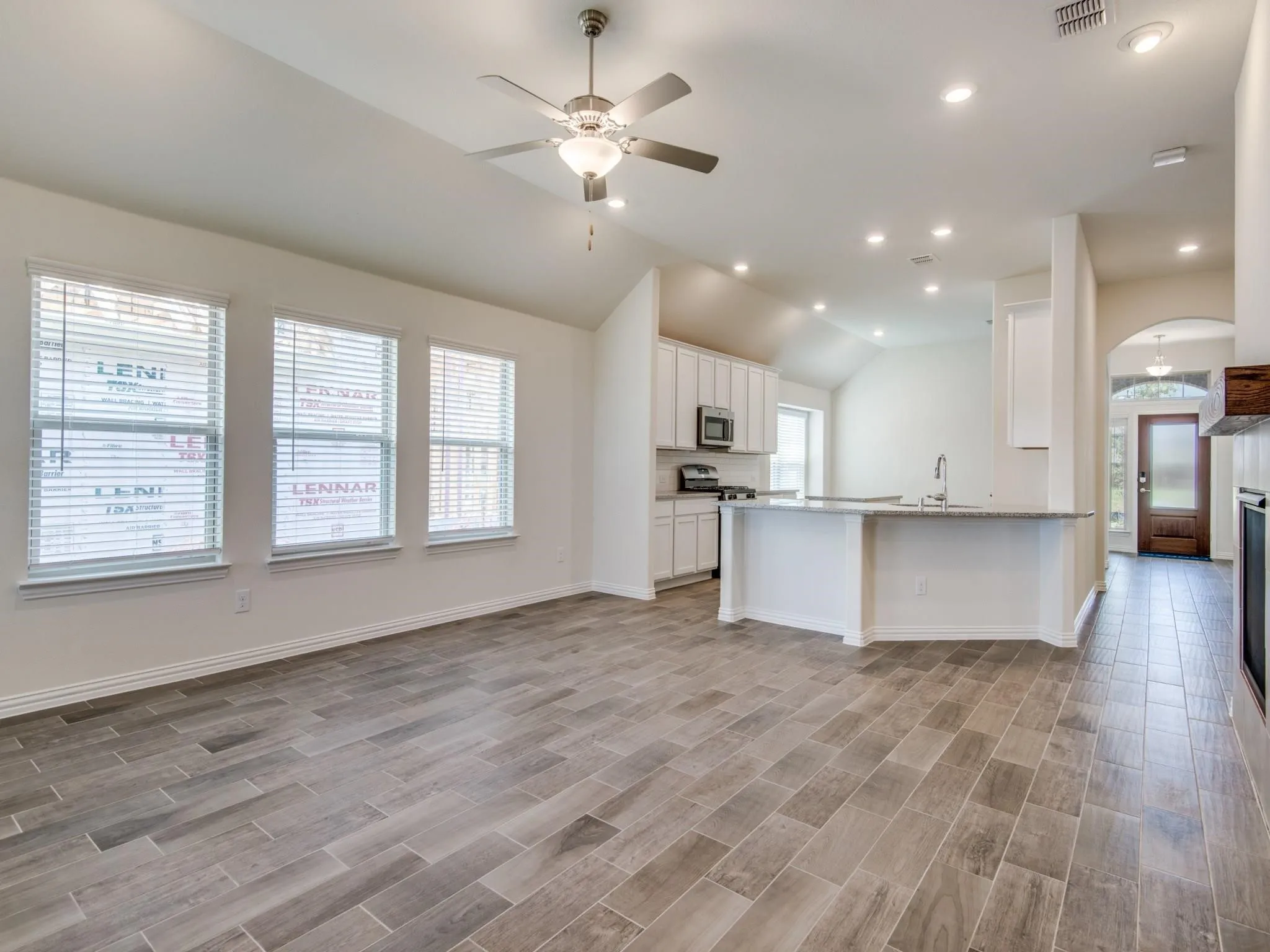 Single Family Residence For Sale in Collin County , 4322 Cibolo Creek Trail, Celina, Texas 75078, 4 Bedroom, 2 Bathroom, 3 Garage spaces, 2,084 Sqft, built in 2019, mls#21308694, Real Estate Agent in Celina, Homes For Sale in Collin county, Homes For Sale in Celina, Realtor in Celina Texas, Real Estate Brokerage Independent Realty Texas, Luminita Cordes Realtor
