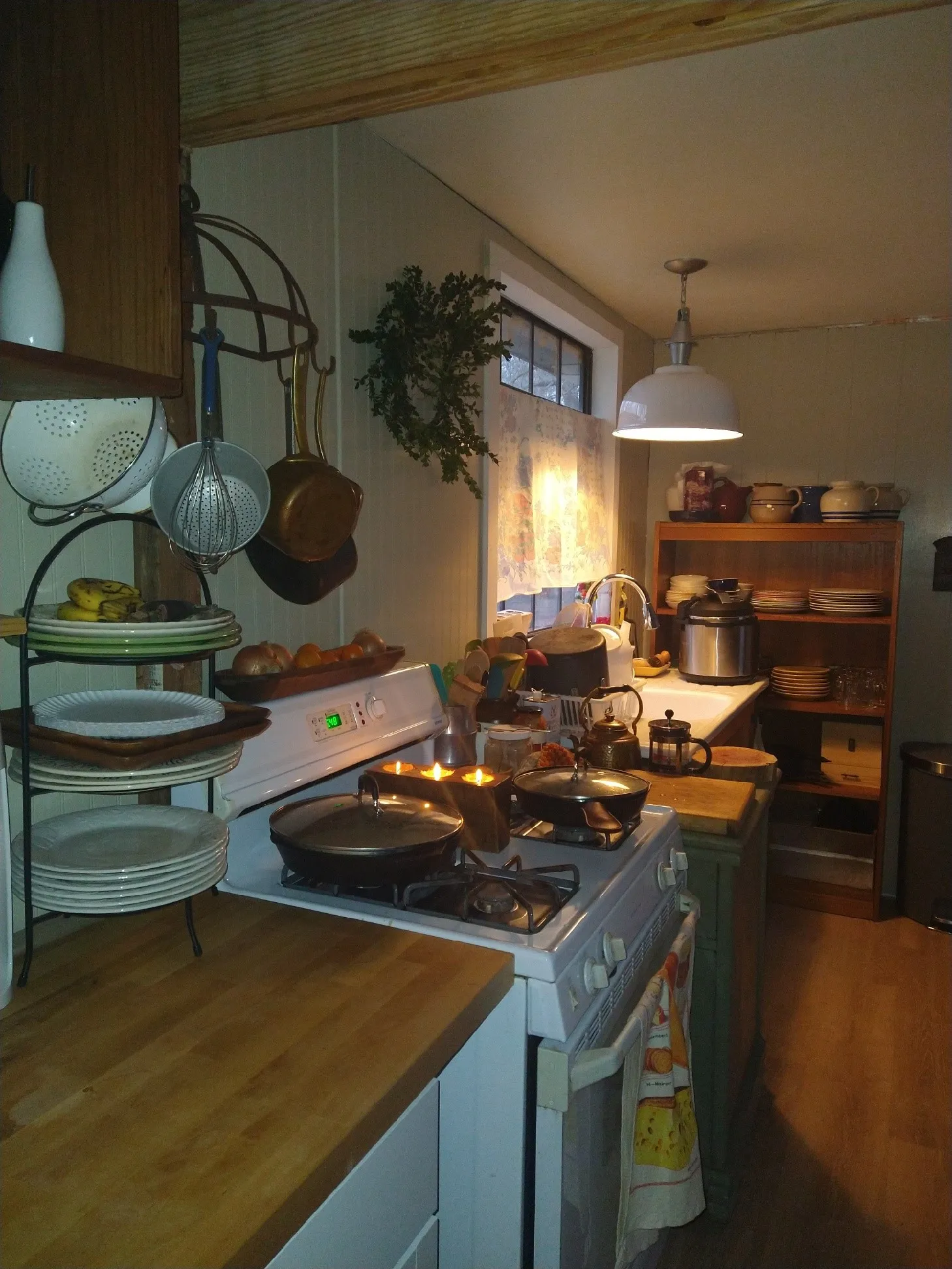 Farm For Sale in Henderson County , 13545 Fm 773, Murchison, Texas 75778, 2 Bedroom, 1 Bathroom, Garage spaces, 1,470 Sqft, built in 1879, Price $435,000, mls#21308695, Real Estate Agent in Murchison, Homes For Sale in Henderson county, Homes For Sale in Murchison, Realtor in Murchison Texas, Real Estate Brokerage Independent Realty Texas, Luminita Cordes Realtor