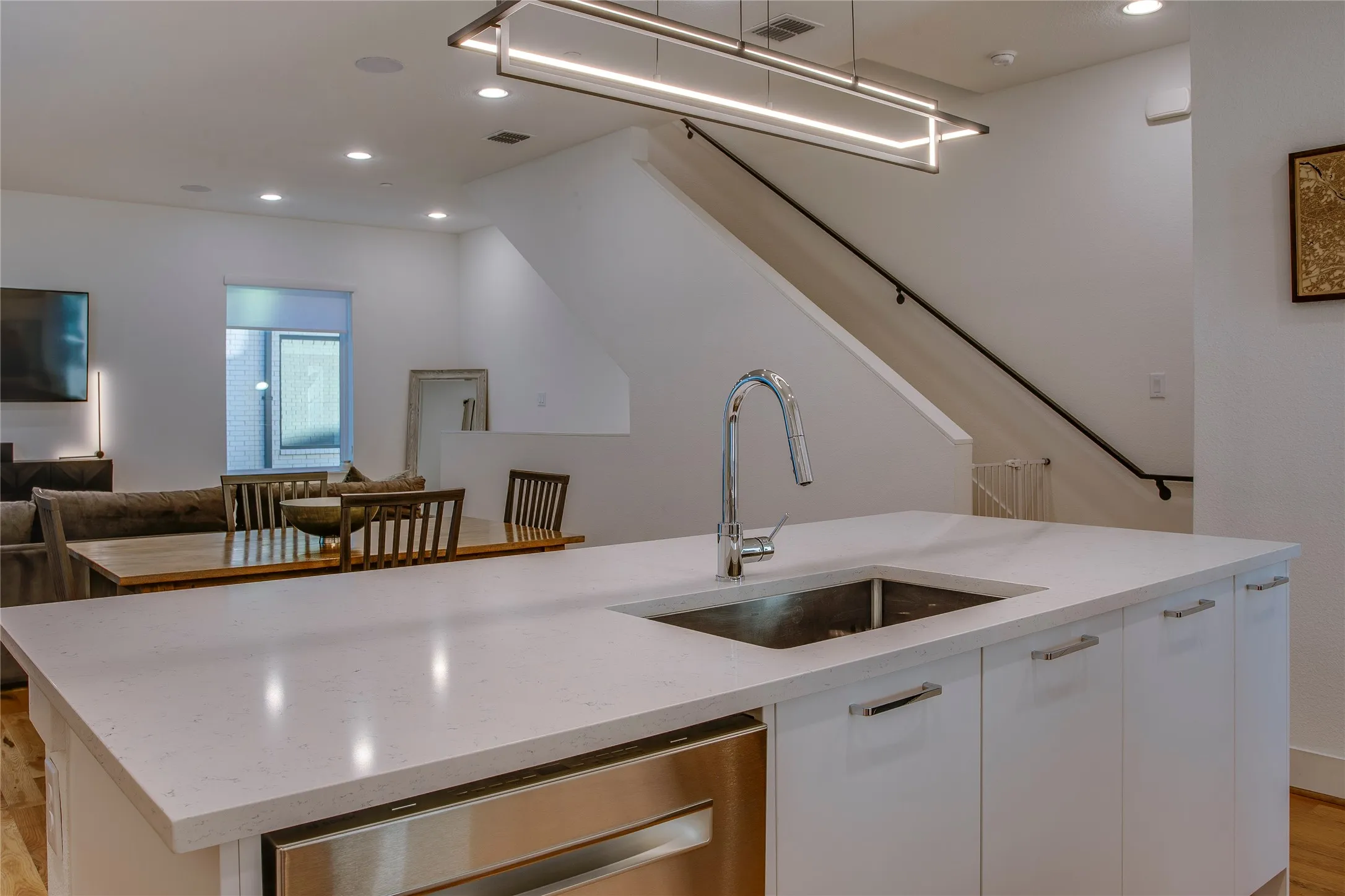 Townhouse For Sale in Dallas County , 1936 Kearney Court, Dallas, Texas 75204, 3 Bedroom, 4 Bathroom, 2 Garage spaces, 2,171 Sqft, built in 2022, mls#21308688, Real Estate Agent in Dallas, Homes For Sale in Dallas county, Homes For Sale in Dallas, Realtor in Dallas Texas, Real Estate Brokerage Independent Realty Texas, Luminita Cordes Realtor