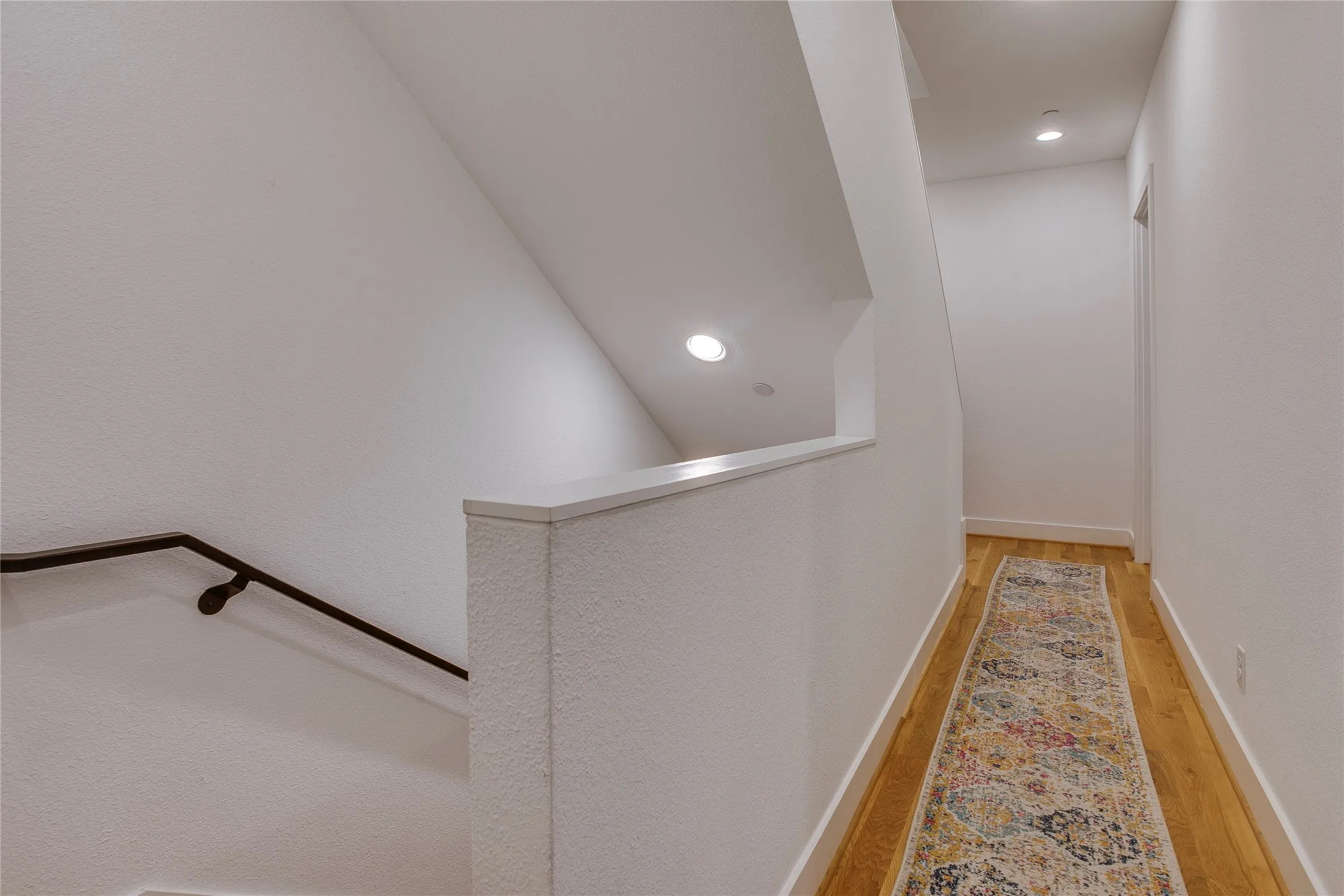 Townhouse For Sale in Dallas County , 1936 Kearney Court, Dallas, Texas 75204, 3 Bedroom, 4 Bathroom, 2 Garage spaces, 2,171 Sqft, built in 2022, mls#21308688, Real Estate Agent in Dallas, Homes For Sale in Dallas county, Homes For Sale in Dallas, Realtor in Dallas Texas, Real Estate Brokerage Independent Realty Texas, Luminita Cordes Realtor