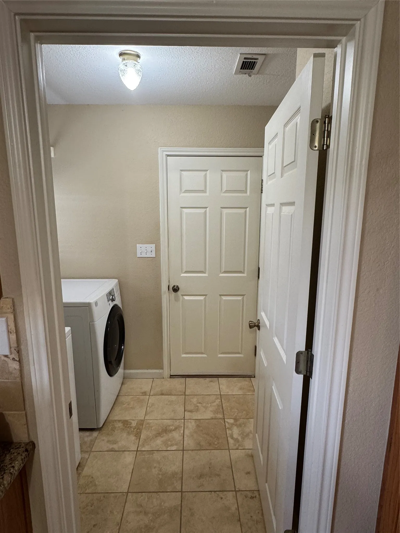 Farm For Sale in Kaufman County , 6655 County Road 118, Kaufman, Texas 75142, 3 Bedrooms, 3 Bathrooms, 2 Garage spaces, 1,833 Sqft, built in 1996, Price $900,000, mls#21282192, Real Estate Agent in Kaufman, Homes For Sale in Kaufman county, Homes For Sale in Kaufman, Realtor in Kaufman Texas, Real Estate Brokerage Independent Realty Texas, Luminita Cordes Realtor