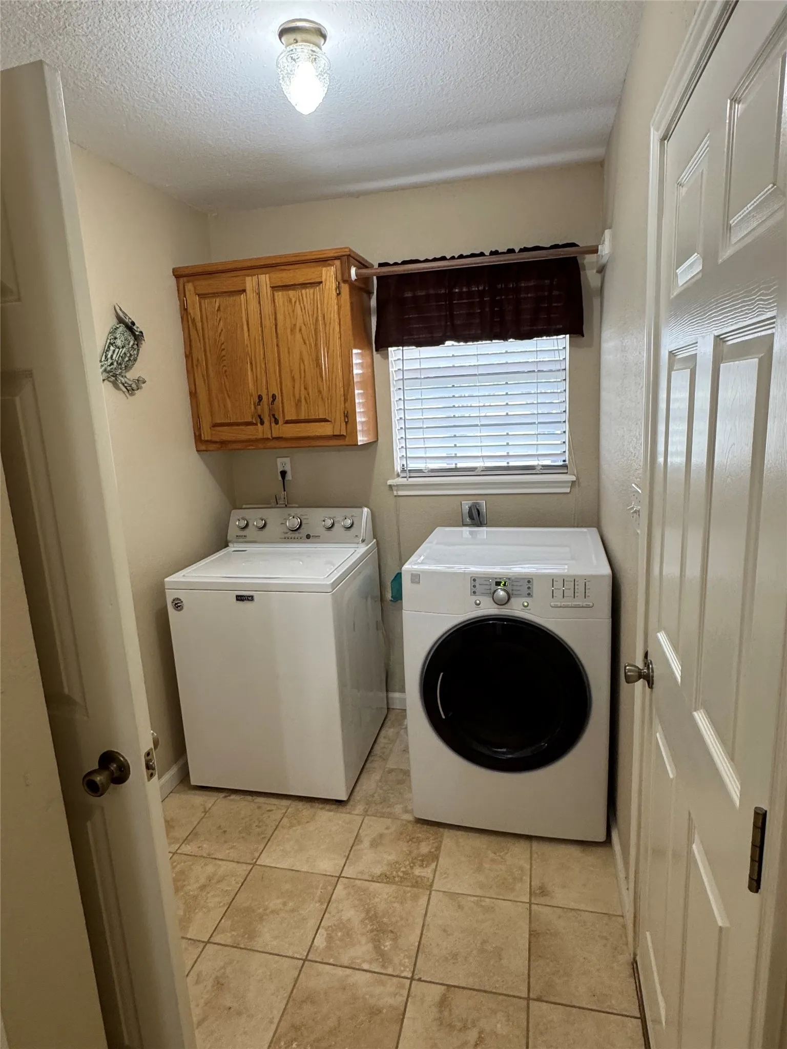Farm For Sale in Kaufman County , 6655 County Road 118, Kaufman, Texas 75142, 3 Bedrooms, 3 Bathrooms, 2 Garage spaces, 1,833 Sqft, built in 1996, Price $900,000, mls#21282192, Real Estate Agent in Kaufman, Homes For Sale in Kaufman county, Homes For Sale in Kaufman, Realtor in Kaufman Texas, Real Estate Brokerage Independent Realty Texas, Luminita Cordes Realtor