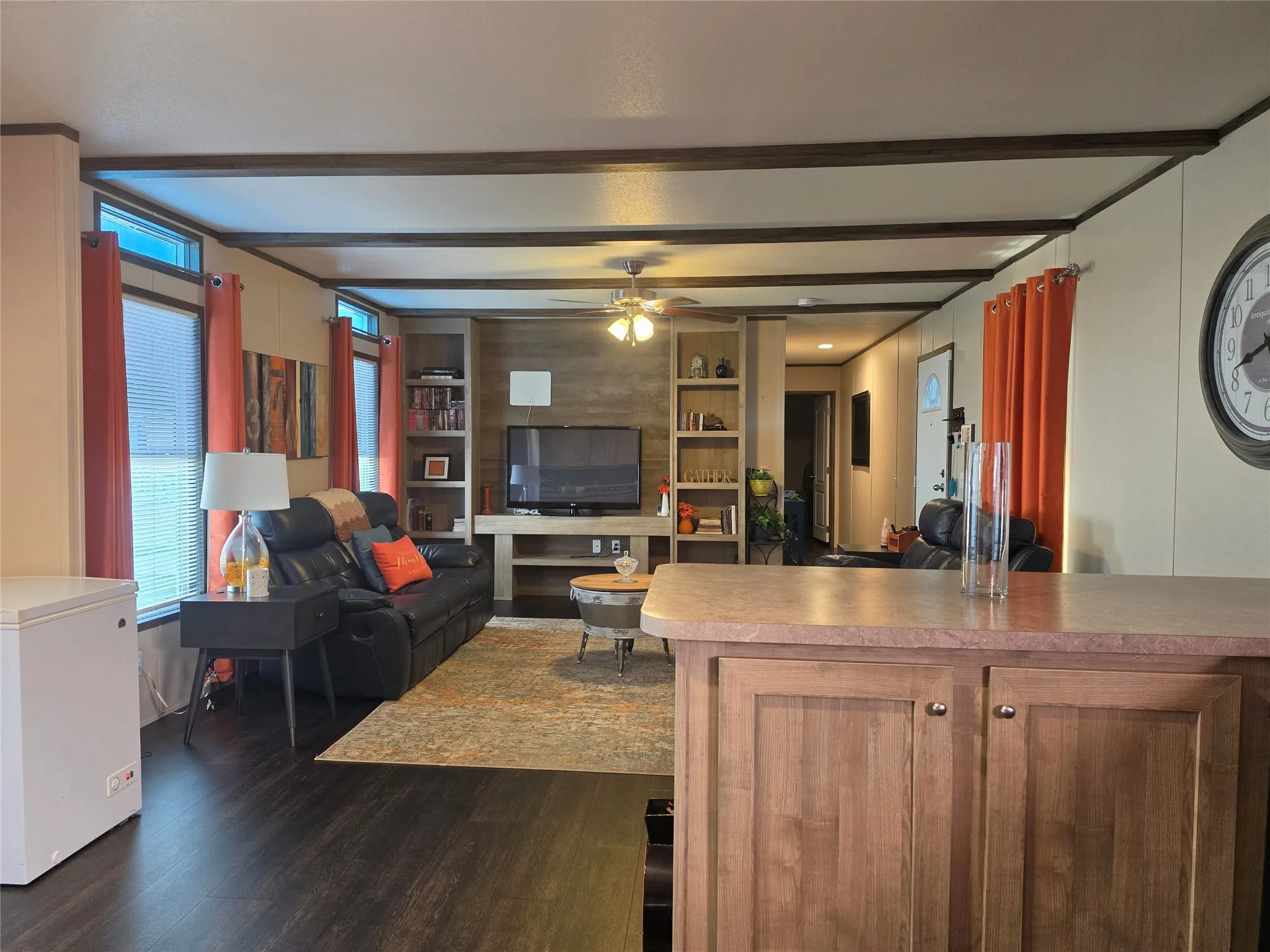 Manufactured Home For Sale in Grayson County , 215 Cannon Lane, Knollwood, Texas 75092, 3 Bedroom, 2 Bathroom, 2 Garage spaces, 1,140 Sqft, built in 2021, mls#21308569, Real Estate Agent in Knollwood, Homes For Sale in Grayson county, Homes For Sale in Knollwood, Realtor in Knollwood Texas, Real Estate Brokerage Independent Realty Texas, Luminita Cordes Realtor