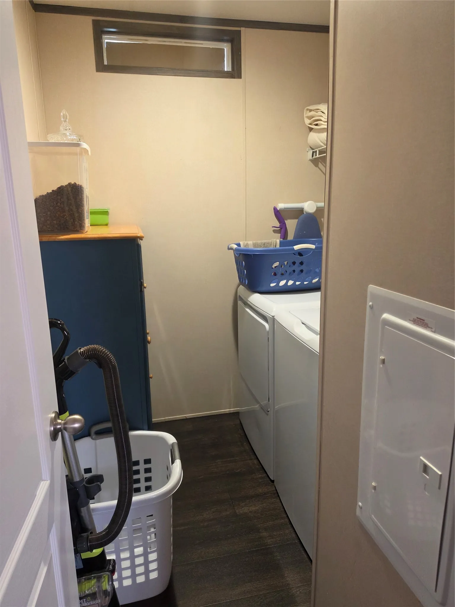 Manufactured Home For Sale in Grayson County , 215 Cannon Lane, Knollwood, Texas 75092, 3 Bedroom, 2 Bathroom, 2 Garage spaces, 1,140 Sqft, built in 2021, mls#21308569, Real Estate Agent in Knollwood, Homes For Sale in Grayson county, Homes For Sale in Knollwood, Realtor in Knollwood Texas, Real Estate Brokerage Independent Realty Texas, Luminita Cordes Realtor