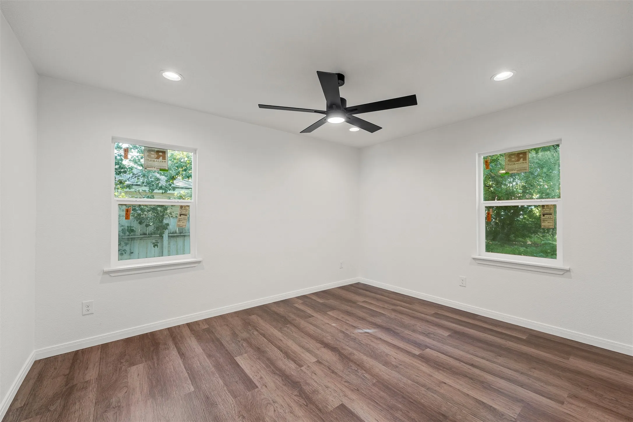Single Family Residence For Sale in Mc Lennan County , 2225 Joey Drive, Waco, Texas 76711, 3 Bedroom, 1 Bathroom, Garage spaces, 1,200 Sqft, built in 1954, mls#21308704, Real Estate Agent in Waco, Homes For Sale in Mc Lennan county, Homes For Sale in Waco, Realtor in Waco Texas, Real Estate Brokerage Independent Realty Texas, Luminita Cordes Realtor