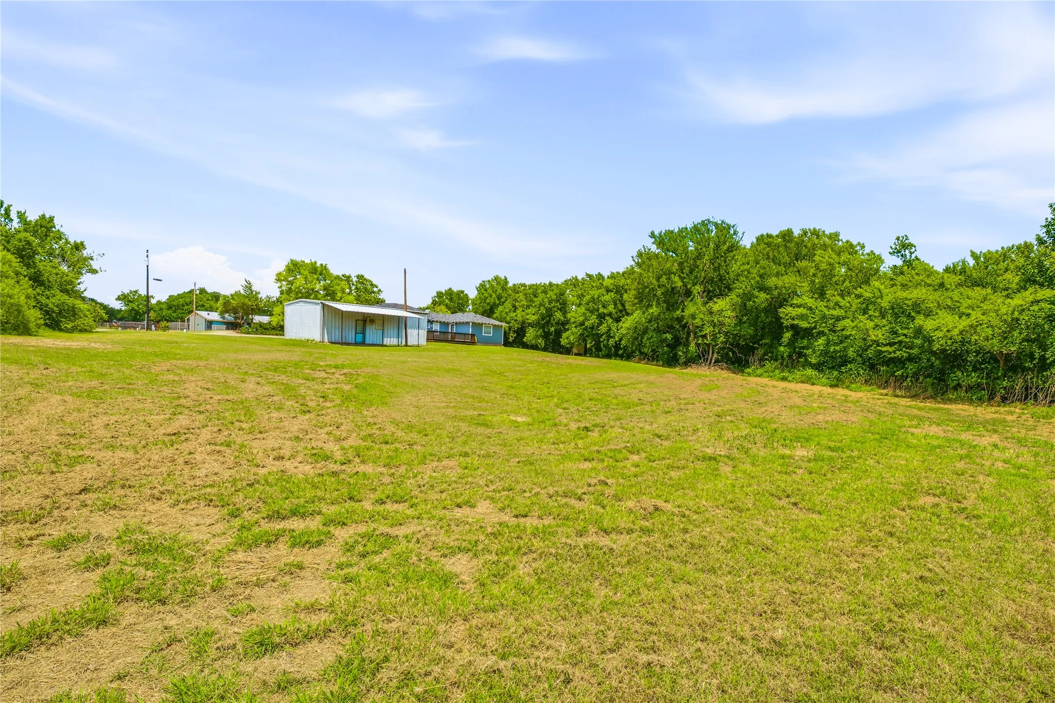 Single Family Residence For Sale in Young County , 111 Medlan Chapel Road, Graham, Texas 76450, 4 Bedroom, 2 Bathroom, Garage spaces, 2,024 Sqft, built in 1940, mls#21308441, Real Estate Agent in Graham, Homes For Sale in Young county, Homes For Sale in Graham, Realtor in Graham Texas, Real Estate Brokerage Independent Realty Texas, Luminita Cordes Realtor