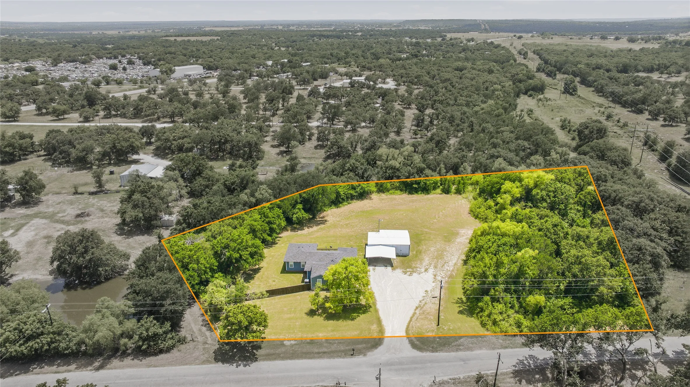 Single Family Residence For Sale in Young County , 111 Medlan Chapel Road, Graham, Texas 76450, 4 Bedroom, 2 Bathroom, Garage spaces, 2,024 Sqft, built in 1940, mls#21308441, Real Estate Agent in Graham, Homes For Sale in Young county, Homes For Sale in Graham, Realtor in Graham Texas, Real Estate Brokerage Independent Realty Texas, Luminita Cordes Realtor