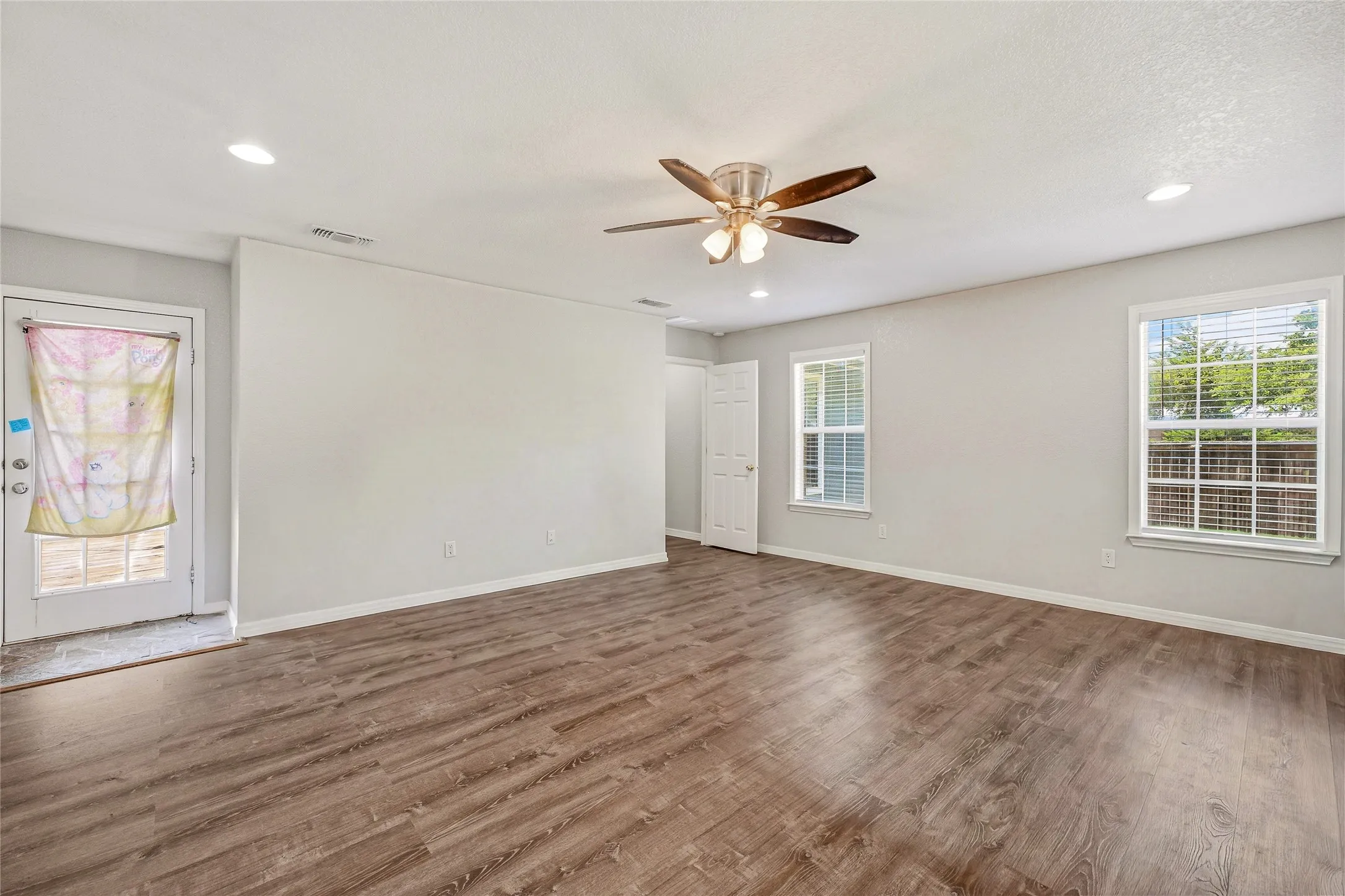 Single Family Residence For Sale in Young County , 111 Medlan Chapel Road, Graham, Texas 76450, 4 Bedroom, 2 Bathroom, Garage spaces, 2,024 Sqft, built in 1940, mls#21308441, Real Estate Agent in Graham, Homes For Sale in Young county, Homes For Sale in Graham, Realtor in Graham Texas, Real Estate Brokerage Independent Realty Texas, Luminita Cordes Realtor