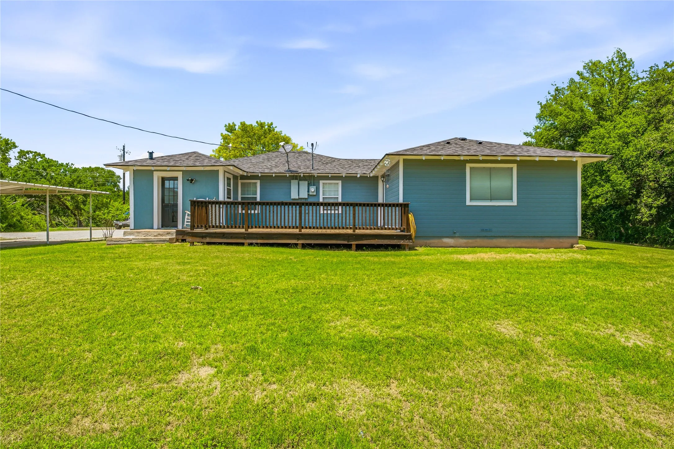 Single Family Residence For Sale in Young County , 111 Medlan Chapel Road, Graham, Texas 76450, 4 Bedroom, 2 Bathroom, Garage spaces, 2,024 Sqft, built in 1940, mls#21308441, Real Estate Agent in Graham, Homes For Sale in Young county, Homes For Sale in Graham, Realtor in Graham Texas, Real Estate Brokerage Independent Realty Texas, Luminita Cordes Realtor