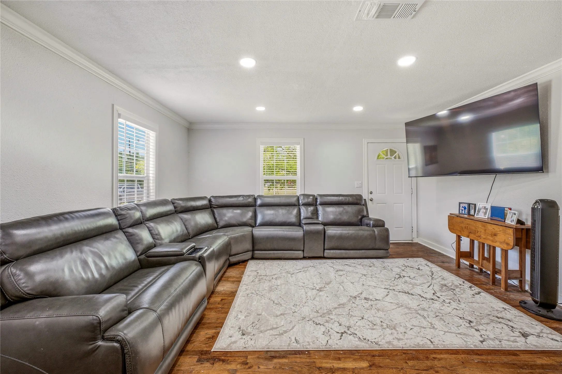 Single Family Residence For Sale in Young County , 111 Medlan Chapel Road, Graham, Texas 76450, 4 Bedroom, 2 Bathroom, Garage spaces, 2,024 Sqft, built in 1940, mls#21308441, Real Estate Agent in Graham, Homes For Sale in Young county, Homes For Sale in Graham, Realtor in Graham Texas, Real Estate Brokerage Independent Realty Texas, Luminita Cordes Realtor