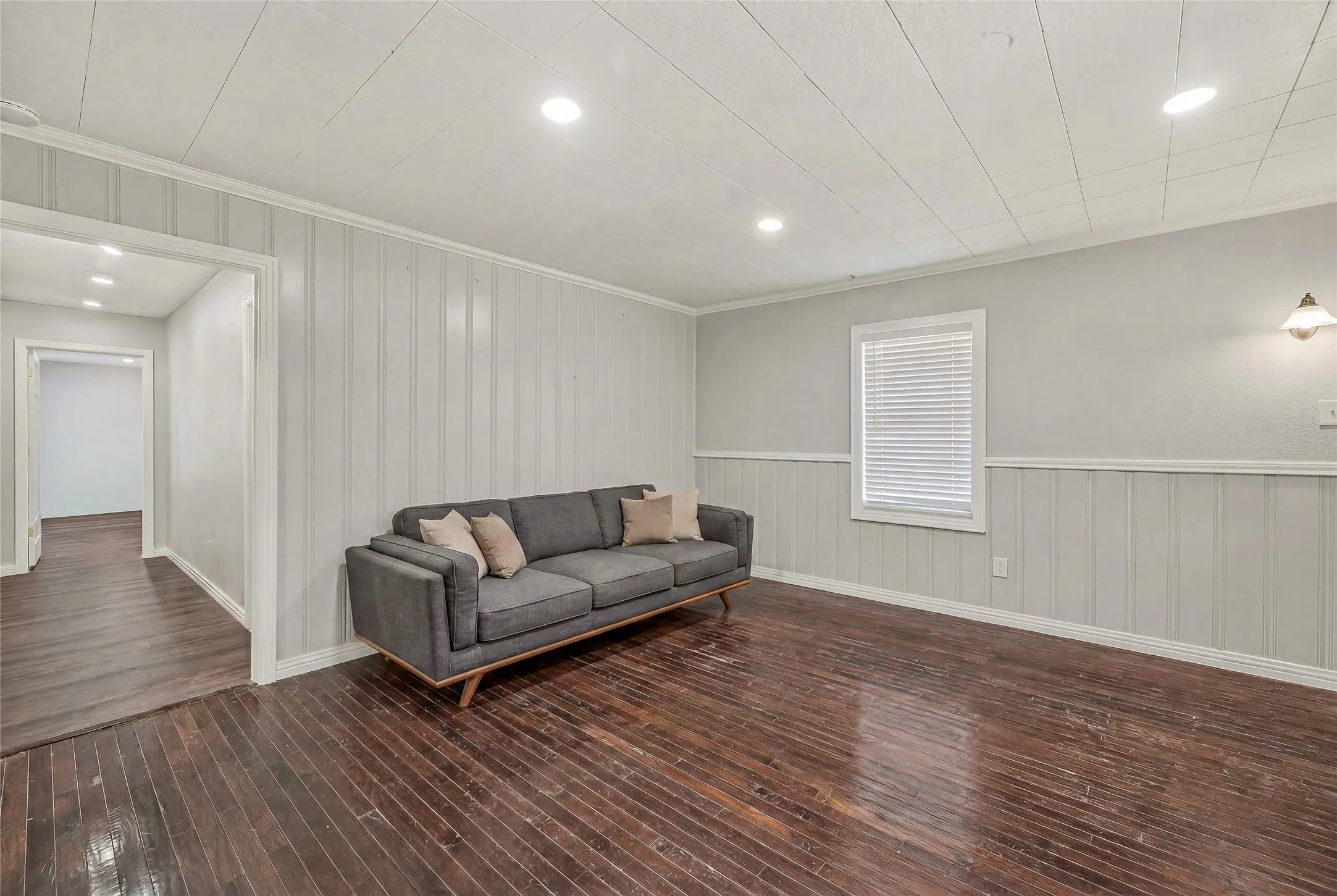 Single Family Residence For Sale in Young County , 111 Medlan Chapel Road, Graham, Texas 76450, 4 Bedroom, 2 Bathroom, Garage spaces, 2,024 Sqft, built in 1940, mls#21308441, Real Estate Agent in Graham, Homes For Sale in Young county, Homes For Sale in Graham, Realtor in Graham Texas, Real Estate Brokerage Independent Realty Texas, Luminita Cordes Realtor