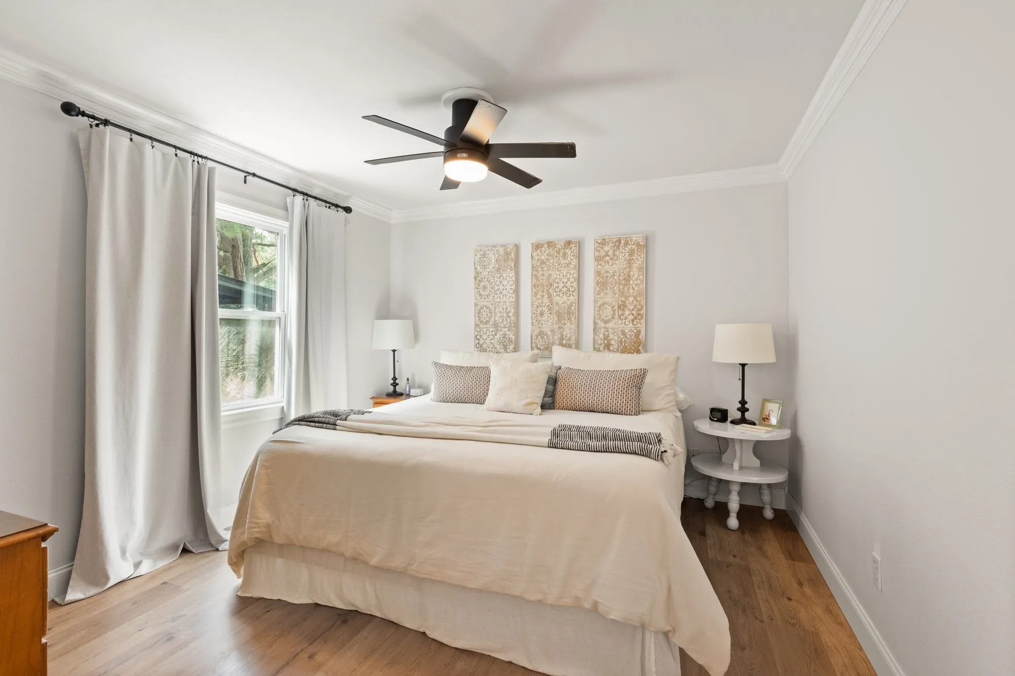 Single Family Residence For Sale in Franklin (TX) County , 331 Spring Creek Drive, Mount Vernon, Texas 75457, 4 Bedroom, 4 Bathroom, 2 Garage spaces, 2,292 Sqft, built in 1986, mls#21308721, Real Estate Agent in Mount Vernon, Homes For Sale in Franklin (TX) county, Homes For Sale in Mount Vernon, Realtor in Mount Vernon Texas, Real Estate Brokerage Independent Realty Texas, Luminita Cordes Realtor