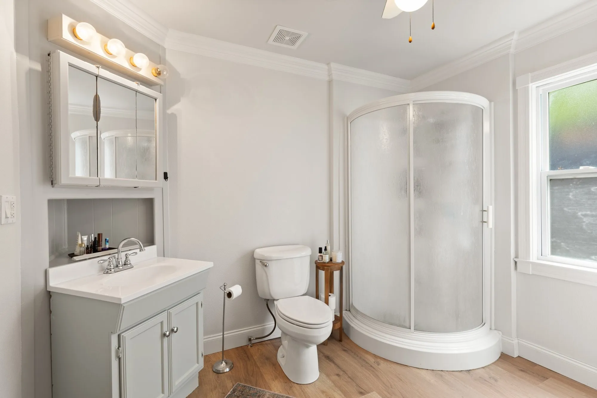 Single Family Residence For Sale in Franklin (TX) County , 331 Spring Creek Drive, Mount Vernon, Texas 75457, 4 Bedroom, 4 Bathroom, 2 Garage spaces, 2,292 Sqft, built in 1986, mls#21308721, Real Estate Agent in Mount Vernon, Homes For Sale in Franklin (TX) county, Homes For Sale in Mount Vernon, Realtor in Mount Vernon Texas, Real Estate Brokerage Independent Realty Texas, Luminita Cordes Realtor