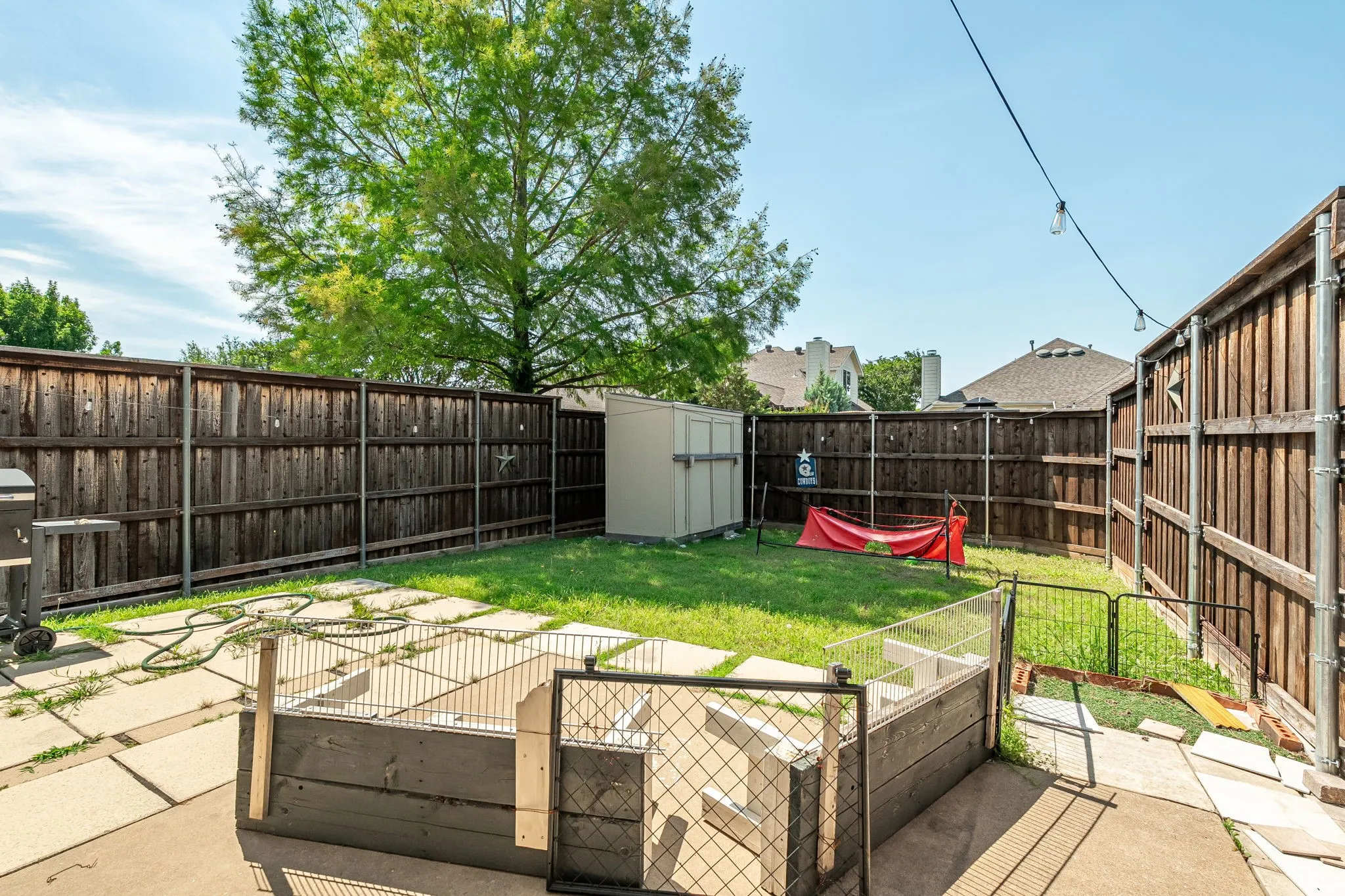 Single Family Residence For Sale in Collin County , 5909 Pinyon Drive, Mc Kinney, Texas 75070, 4 Bedroom, 2 Bathroom, 2 Garage spaces, 2,260 Sqft, built in 2000, mls#21306268, Real Estate Agent in Mc Kinney, Homes For Sale in Collin county, Homes For Sale in Mc Kinney, Realtor in Mc Kinney Texas, Real Estate Brokerage Independent Realty Texas, Luminita Cordes Realtor