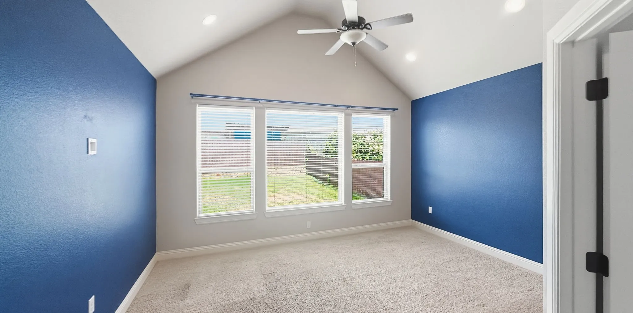 Single Family Residence For Sale in Hood County , 608 Donna Circle, Granbury, Texas 76049, 4 Bedroom, 2 Bathroom, 2 Garage spaces, 1,920 Sqft, built in 2011, mls#21308741, Real Estate Agent in Granbury, Homes For Sale in Hood county, Homes For Sale in Granbury, Realtor in Granbury Texas, Real Estate Brokerage Independent Realty Texas, Luminita Cordes Realtor