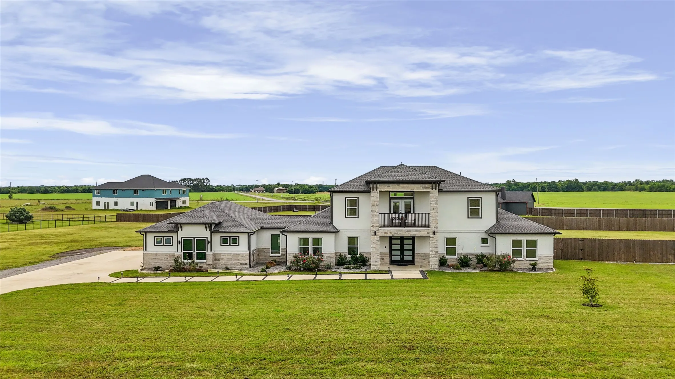 Single Family Residence For Sale in Ellis County , 3721 Highway 34, Ennis, Texas 75119, 7 Bedroom, 5 Bathroom, 3 Garage spaces, 5,796 Sqft, built in 2022, mls#21308745, Real Estate Agent in Ennis, Homes For Sale in Ellis county, Homes For Sale in Ennis, Realtor in Ennis Texas, Real Estate Brokerage Independent Realty Texas, Luminita Cordes Realtor