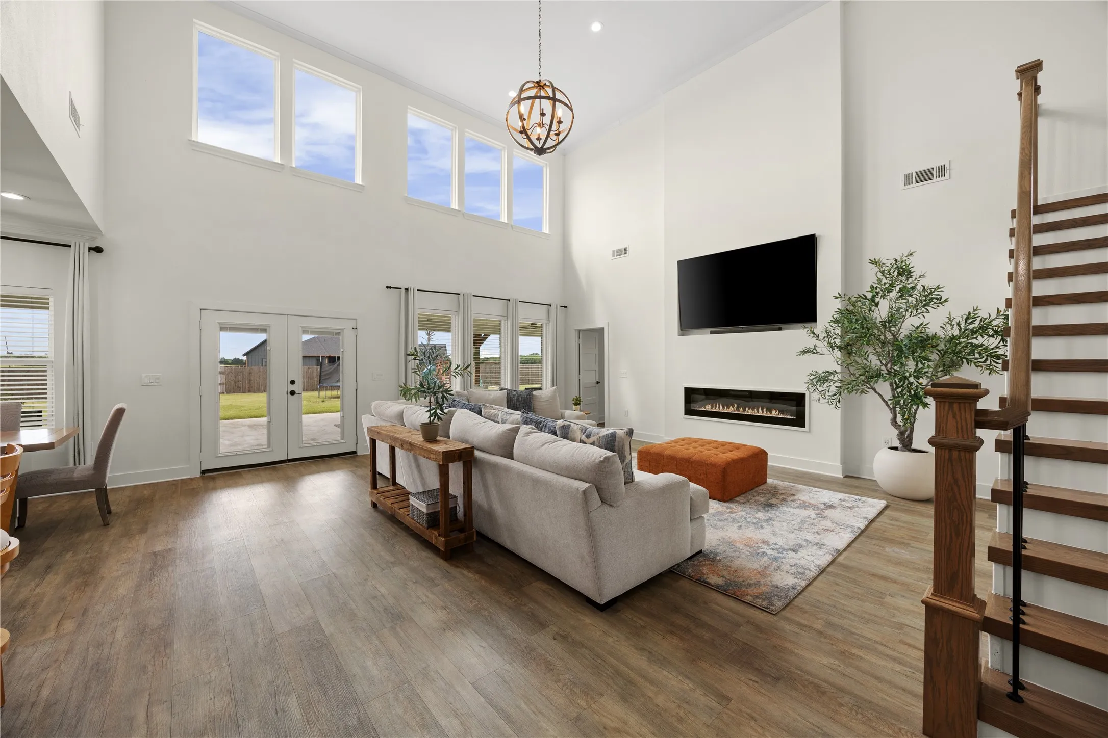 Single Family Residence For Sale in Ellis County , 3721 Highway 34, Ennis, Texas 75119, 7 Bedroom, 5 Bathroom, 3 Garage spaces, 5,796 Sqft, built in 2022, mls#21308745, Real Estate Agent in Ennis, Homes For Sale in Ellis county, Homes For Sale in Ennis, Realtor in Ennis Texas, Real Estate Brokerage Independent Realty Texas, Luminita Cordes Realtor
