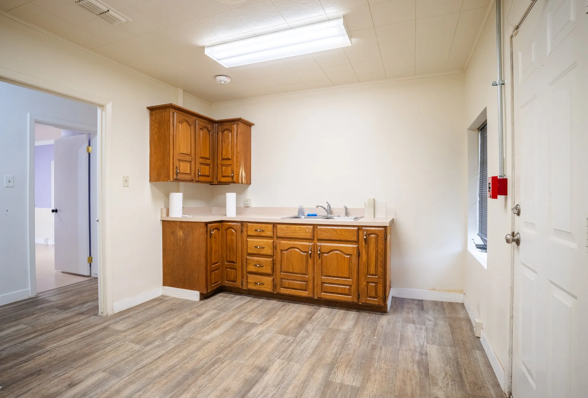 Retail For Sale in Limestone County , 837 State Hwy 171 Highway, Mexia, Texas 76667, 0, 0, Garage spaces, 0 Sqft, built in 1988, mls#21304628, Real Estate Agent in Mexia, Homes For Sale in Limestone county, Homes For Sale in Mexia, Realtor in Mexia Texas, Real Estate Brokerage Independent Realty Texas, Luminita Cordes Realtor