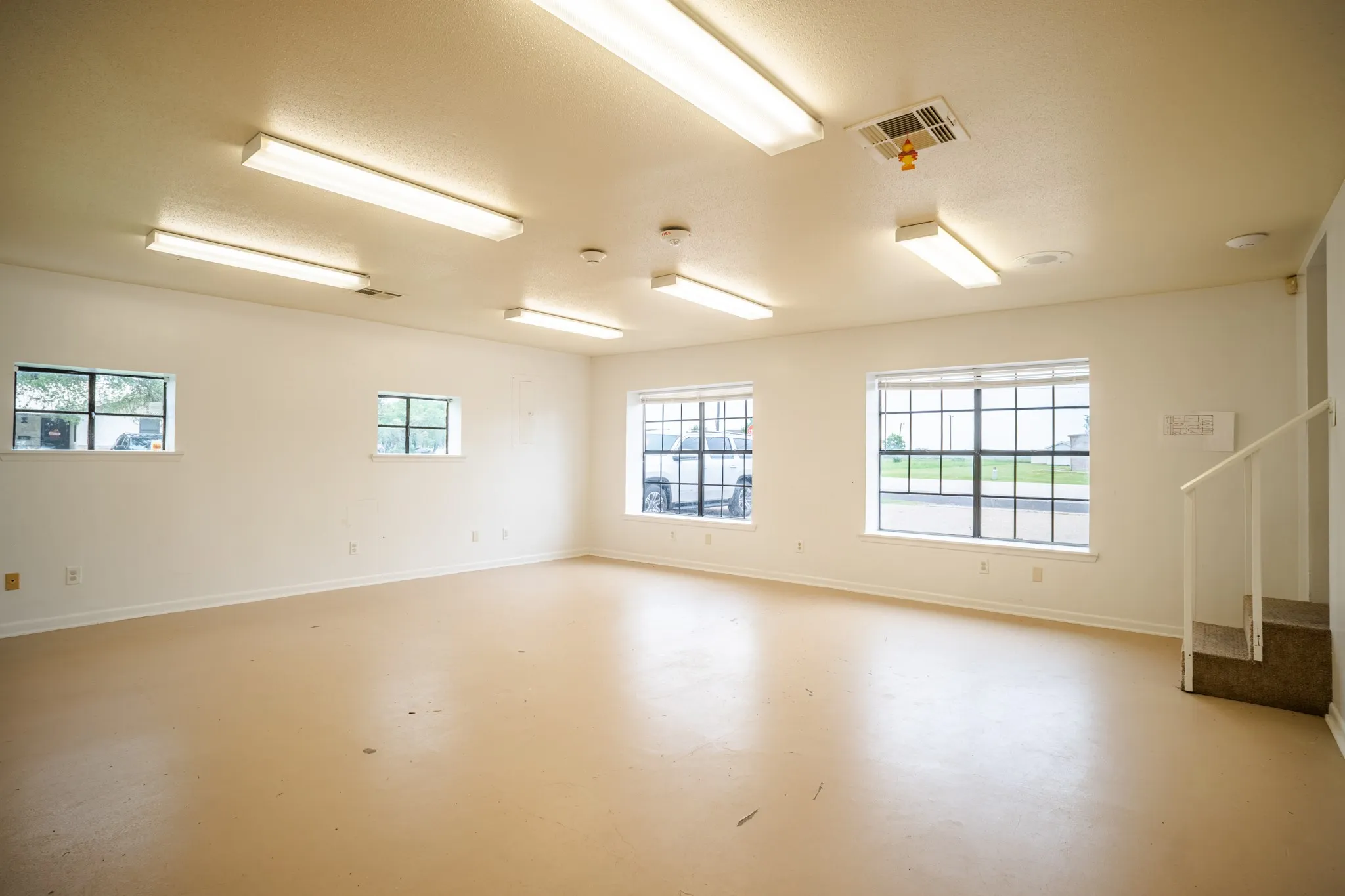 Retail For Sale in Limestone County , 837 State Hwy 171 Highway, Mexia, Texas 76667, 0, 0, Garage spaces, 0 Sqft, built in 1988, mls#21304628, Real Estate Agent in Mexia, Homes For Sale in Limestone county, Homes For Sale in Mexia, Realtor in Mexia Texas, Real Estate Brokerage Independent Realty Texas, Luminita Cordes Realtor