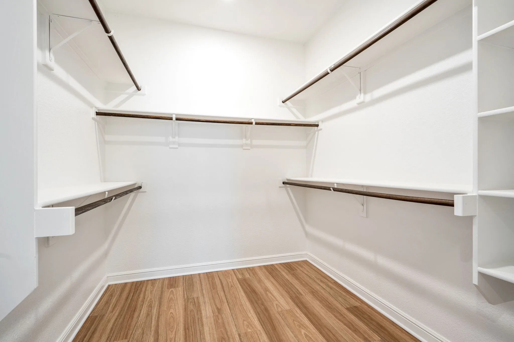 Single Family Residence For Sale in Denton County , 916 Hawks Way, Argyle, Texas 76226, 3 Bedroom, 2 Bathroom, 2 Garage spaces, 1,872 Sqft, built in 2018, mls#21308777, Real Estate Agent in Argyle, Homes For Sale in Denton county, Homes For Sale in Argyle, Realtor in Argyle Texas, Real Estate Brokerage Independent Realty Texas, Luminita Cordes Realtor