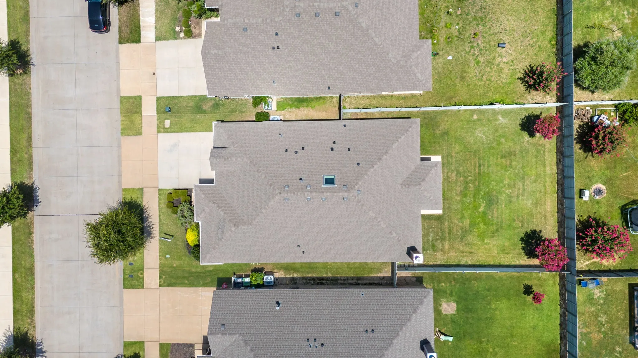 Single Family Residence For Sale in Denton County , 916 Hawks Way, Argyle, Texas 76226, 3 Bedroom, 2 Bathroom, 2 Garage spaces, 1,872 Sqft, built in 2018, mls#21308777, Real Estate Agent in Argyle, Homes For Sale in Denton county, Homes For Sale in Argyle, Realtor in Argyle Texas, Real Estate Brokerage Independent Realty Texas, Luminita Cordes Realtor