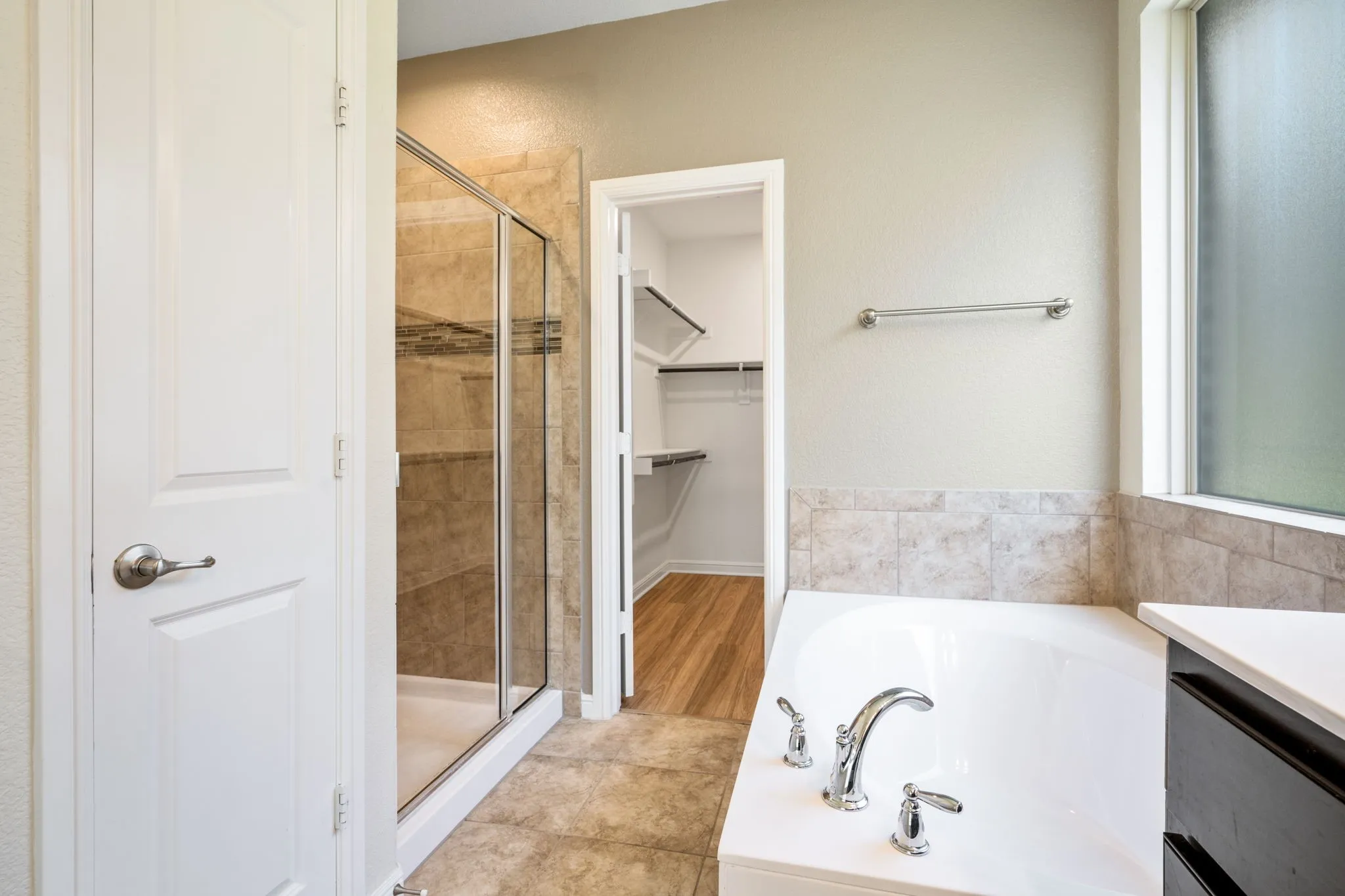 Single Family Residence For Sale in Denton County , 916 Hawks Way, Argyle, Texas 76226, 3 Bedroom, 2 Bathroom, 2 Garage spaces, 1,872 Sqft, built in 2018, mls#21308777, Real Estate Agent in Argyle, Homes For Sale in Denton county, Homes For Sale in Argyle, Realtor in Argyle Texas, Real Estate Brokerage Independent Realty Texas, Luminita Cordes Realtor