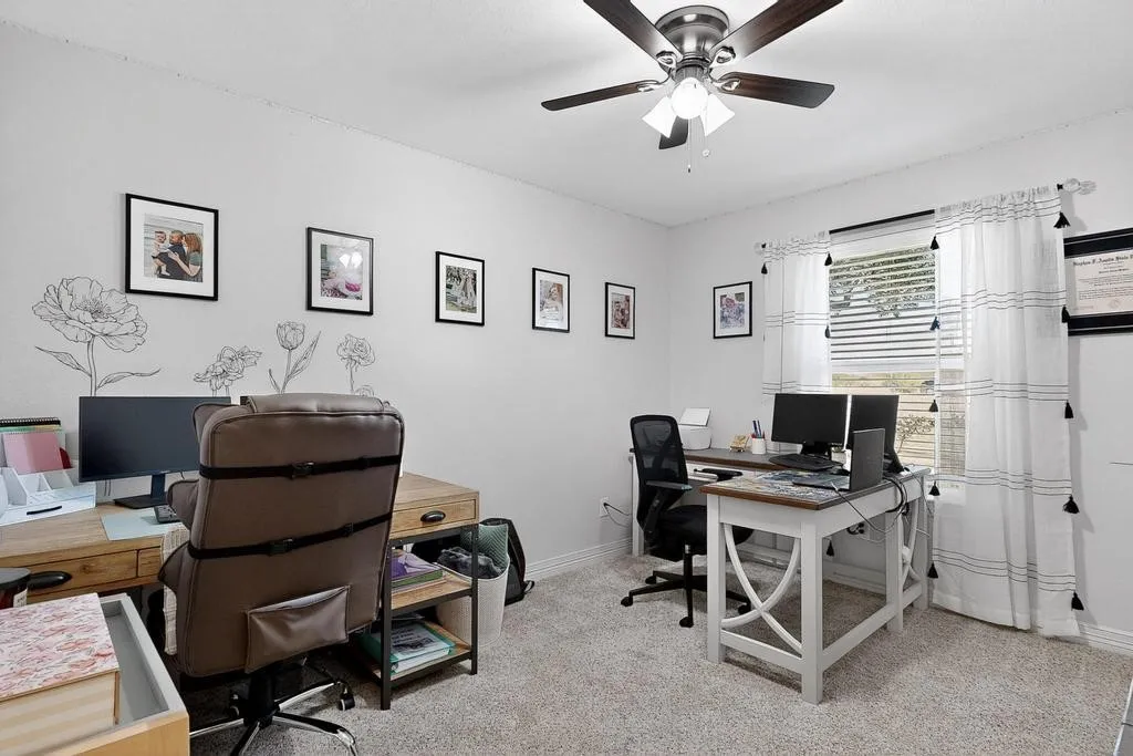 Single Family Residence For Sale in Rockwall County , 116 Quinta Circle, Royse City, Texas 75189, 3 Bedroom, 2 Bathroom, 3 Garage spaces, 1,761 Sqft, built in 1995, mls#21308345, Real Estate Agent in Royse City, Homes For Sale in Rockwall county, Homes For Sale in Royse City, Realtor in Royse City Texas, Real Estate Brokerage Independent Realty Texas, Luminita Cordes Realtor