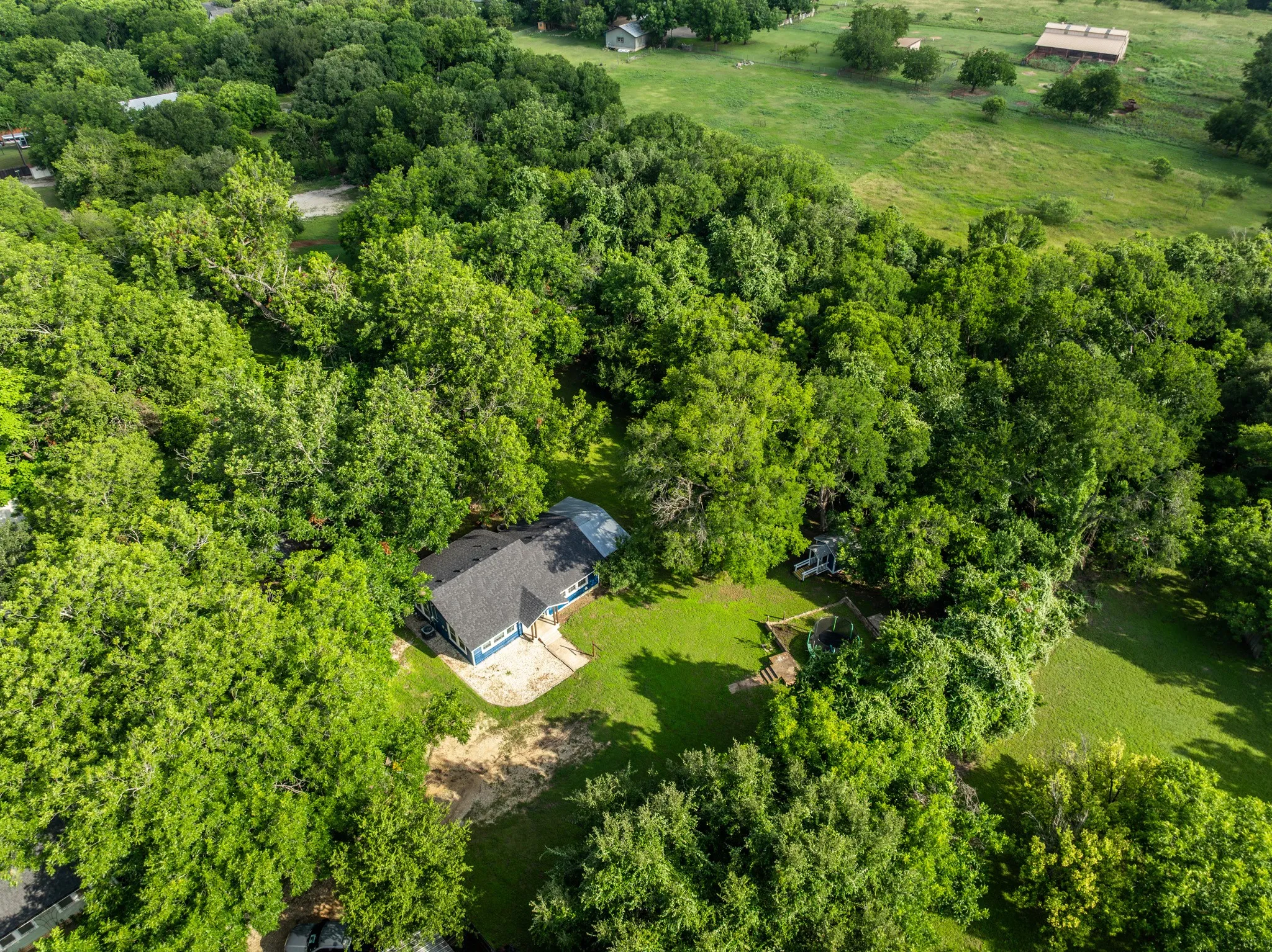 Single Family Residence For Sale in Bosque County , 603 E Avenue A, Valley Mills, Texas 76689, 2 Bedroom, 1 Bathroom, 2 Garage spaces, 1,081 Sqft, built in 1945, mls#21308687, Real Estate Agent in Valley Mills, Homes For Sale in Bosque county, Homes For Sale in Valley Mills, Realtor in Valley Mills Texas, Real Estate Brokerage Independent Realty Texas, Luminita Cordes Realtor