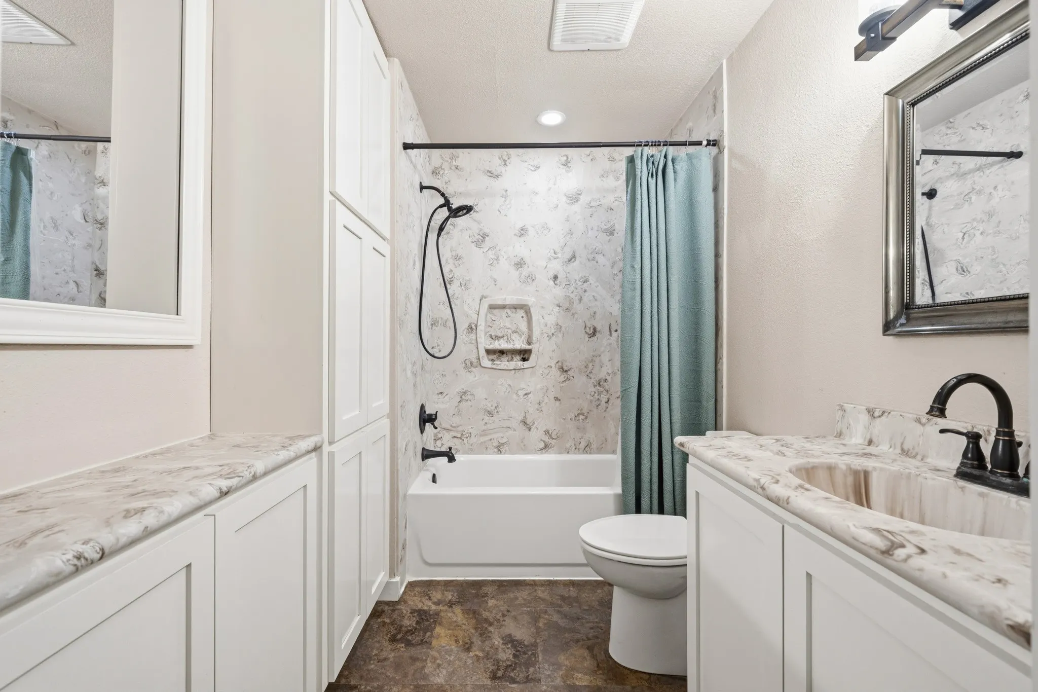Single Family Residence For Sale in Bosque County , 603 E Avenue A, Valley Mills, Texas 76689, 2 Bedroom, 1 Bathroom, 2 Garage spaces, 1,081 Sqft, built in 1945, mls#21308687, Real Estate Agent in Valley Mills, Homes For Sale in Bosque county, Homes For Sale in Valley Mills, Realtor in Valley Mills Texas, Real Estate Brokerage Independent Realty Texas, Luminita Cordes Realtor