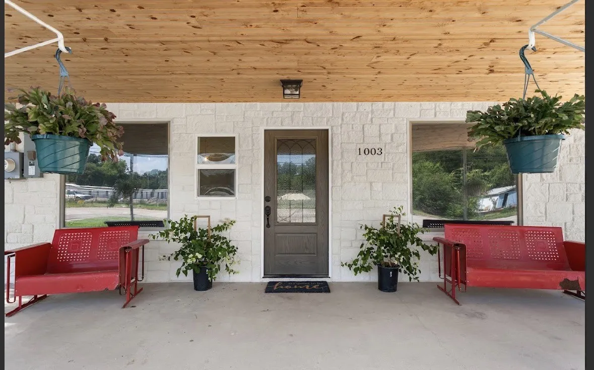 Single Family Residence For Sale in Bosque County , 1003 W 5th Street, Clifton, Texas 76634, 2 Bedroom, 3 Bathroom, Garage spaces, 1,520 Sqft, built in 1930, mls#21308800, Real Estate Agent in Clifton, Homes For Sale in Bosque county, Homes For Sale in Clifton, Realtor in Clifton Texas, Real Estate Brokerage Independent Realty Texas, Luminita Cordes Realtor
