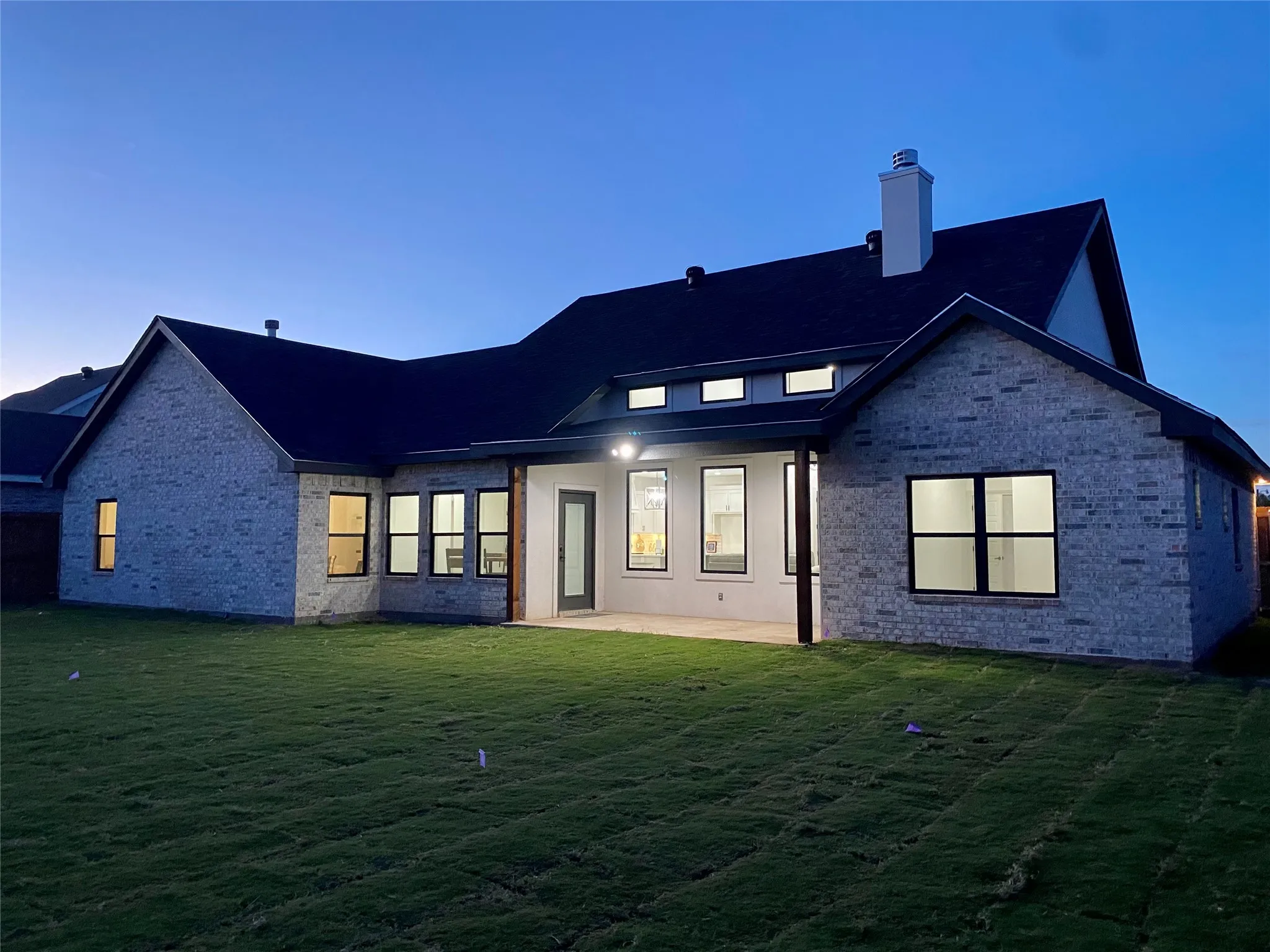 Single Family Residence For Sale in Taylor County , 3317 Front Drive 9, Abilene, Texas 79606, 4 Bedrooms, 4 Bathrooms, 2 Garage spaces, 2,402 Sqft, built in 2021, Price $480,000, mls#21308799, Real Estate Agent in Abilene, Homes For Sale in Taylor county, Homes For Sale in Abilene, Realtor in Abilene Texas, Real Estate Brokerage Independent Realty Texas, Luminita Cordes Realtor