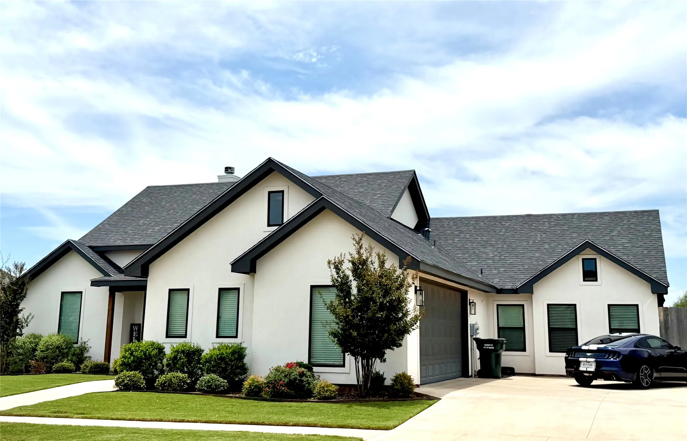 Single Family Residence For Sale in Taylor County , 3317 Front Drive 9, Abilene, Texas 79606, 4 Bedrooms, 4 Bathrooms, 2 Garage spaces, 2,402 Sqft, built in 2021, Price $480,000, mls#21308799, Real Estate Agent in Abilene, Homes For Sale in Taylor county, Homes For Sale in Abilene, Realtor in Abilene Texas, Real Estate Brokerage Independent Realty Texas, Luminita Cordes Realtor