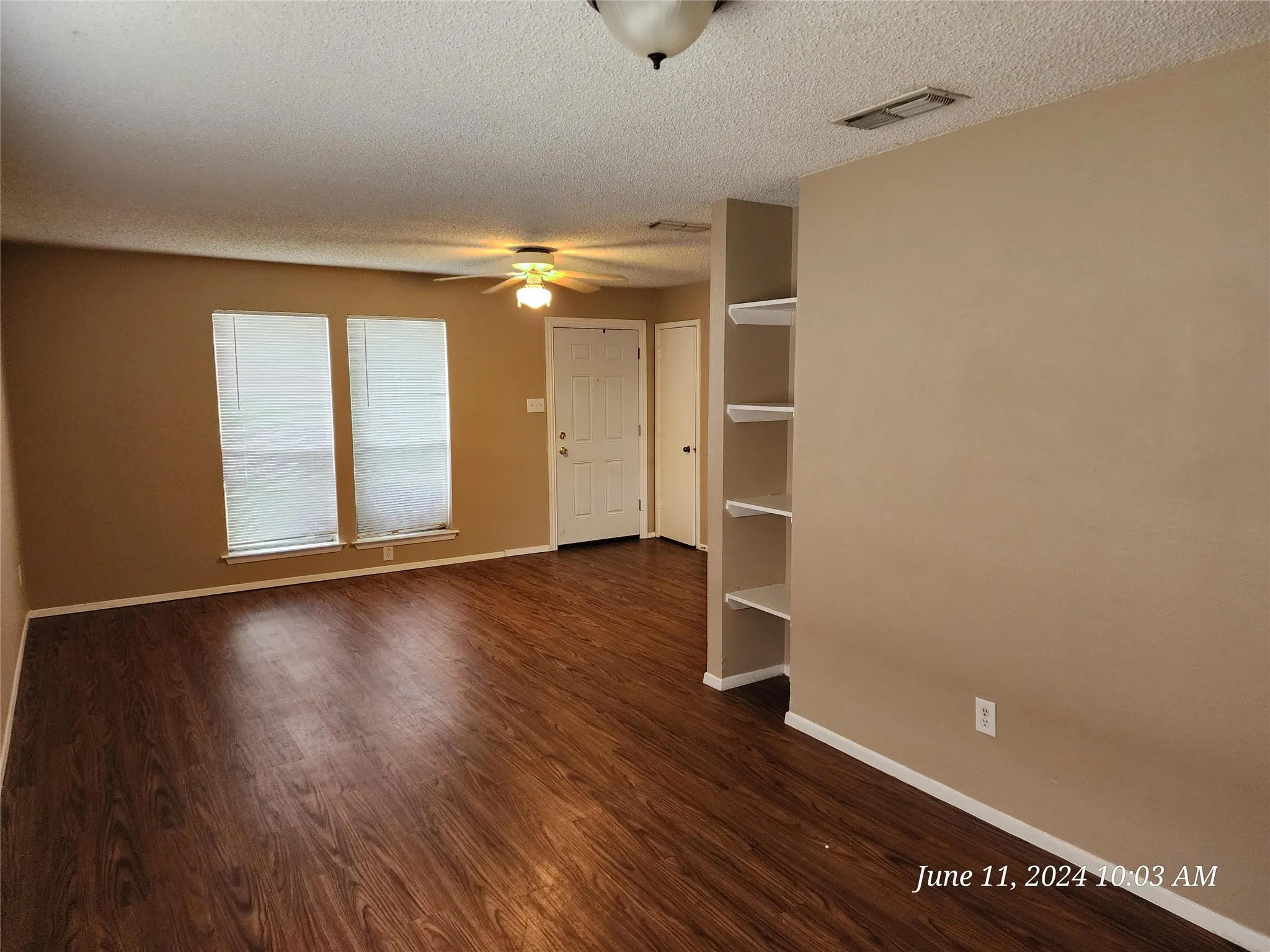 Quadruplex For Rent in Johnson County , 429 Thomas Street SW D, Burleson, Texas 76028, 2 Bedroom, 1 Bathroom, Garage spaces, 1,014 Sqft, built in 1983, mls#21272753, Real Estate Agent in Burleson, Homes For Rent in Johnson county, Homes For Rent in Burleson, Realtor in Burleson Texas, Real Estate Brokerage Independent Realty Texas, Luminita Cordes Realtor