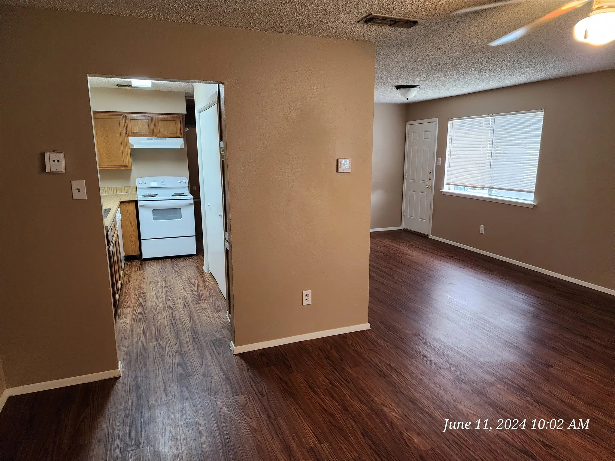 Quadruplex For Rent in Johnson County , 429 Thomas Street SW D, Burleson, Texas 76028, 2 Bedroom, 1 Bathroom, Garage spaces, 1,014 Sqft, built in 1983, mls#21272753, Real Estate Agent in Burleson, Homes For Rent in Johnson county, Homes For Rent in Burleson, Realtor in Burleson Texas, Real Estate Brokerage Independent Realty Texas, Luminita Cordes Realtor