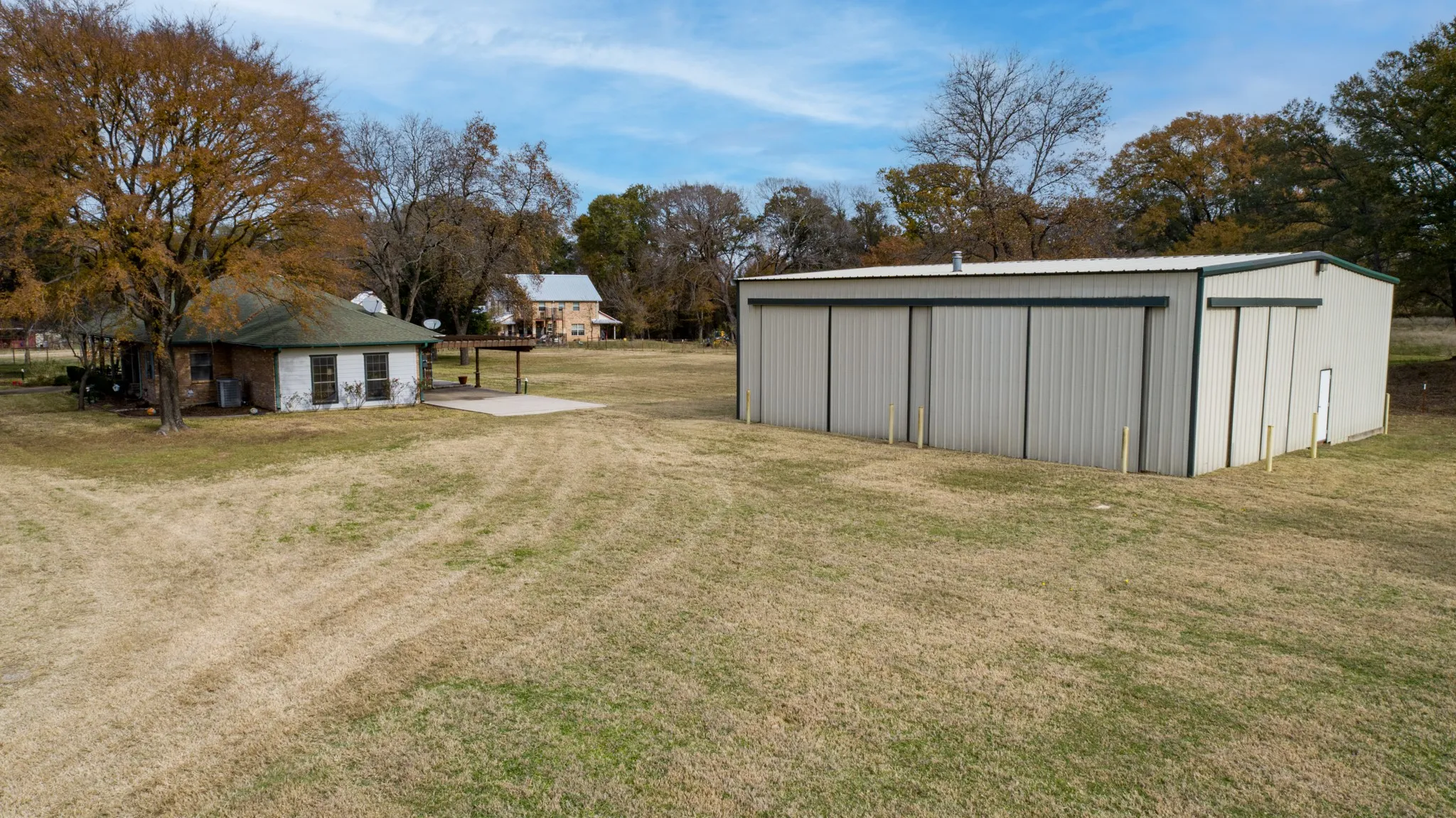 Single Family Residence For Sale in Kaufman County , 12525 County Road 4083, Scurry, Texas 75158, 3 Bedroom, 2 Bathroom, Garage spaces, 2,206 Sqft, built in 1996, mls#21308804, Real Estate Agent in Scurry, Homes For Sale in Kaufman county, Homes For Sale in Scurry, Realtor in Scurry Texas, Real Estate Brokerage Independent Realty Texas, Luminita Cordes Realtor