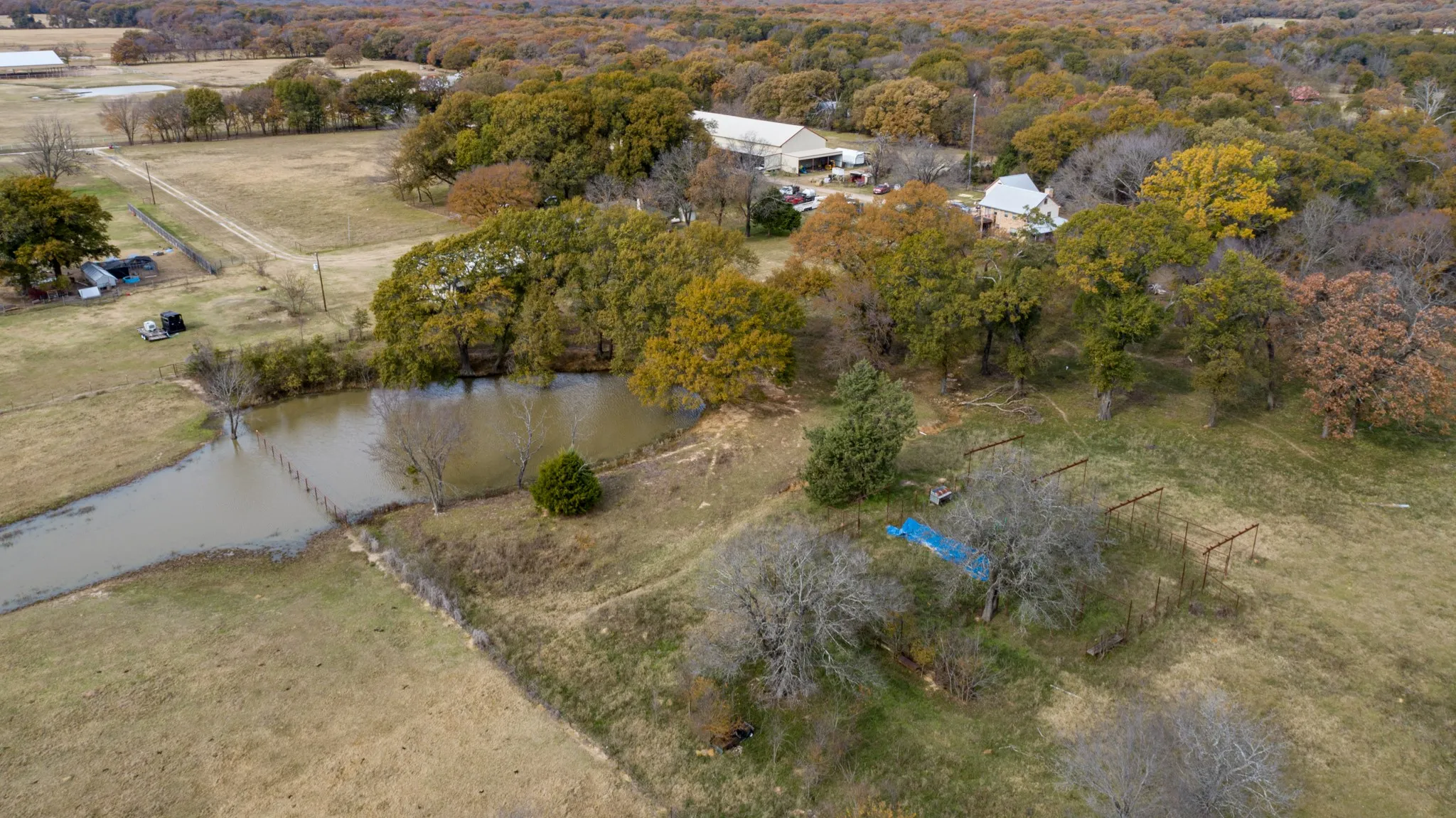Single Family Residence For Sale in Kaufman County , 12525 County Road 4083, Scurry, Texas 75158, 3 Bedroom, 2 Bathroom, Garage spaces, 2,206 Sqft, built in 1996, mls#21308804, Real Estate Agent in Scurry, Homes For Sale in Kaufman county, Homes For Sale in Scurry, Realtor in Scurry Texas, Real Estate Brokerage Independent Realty Texas, Luminita Cordes Realtor