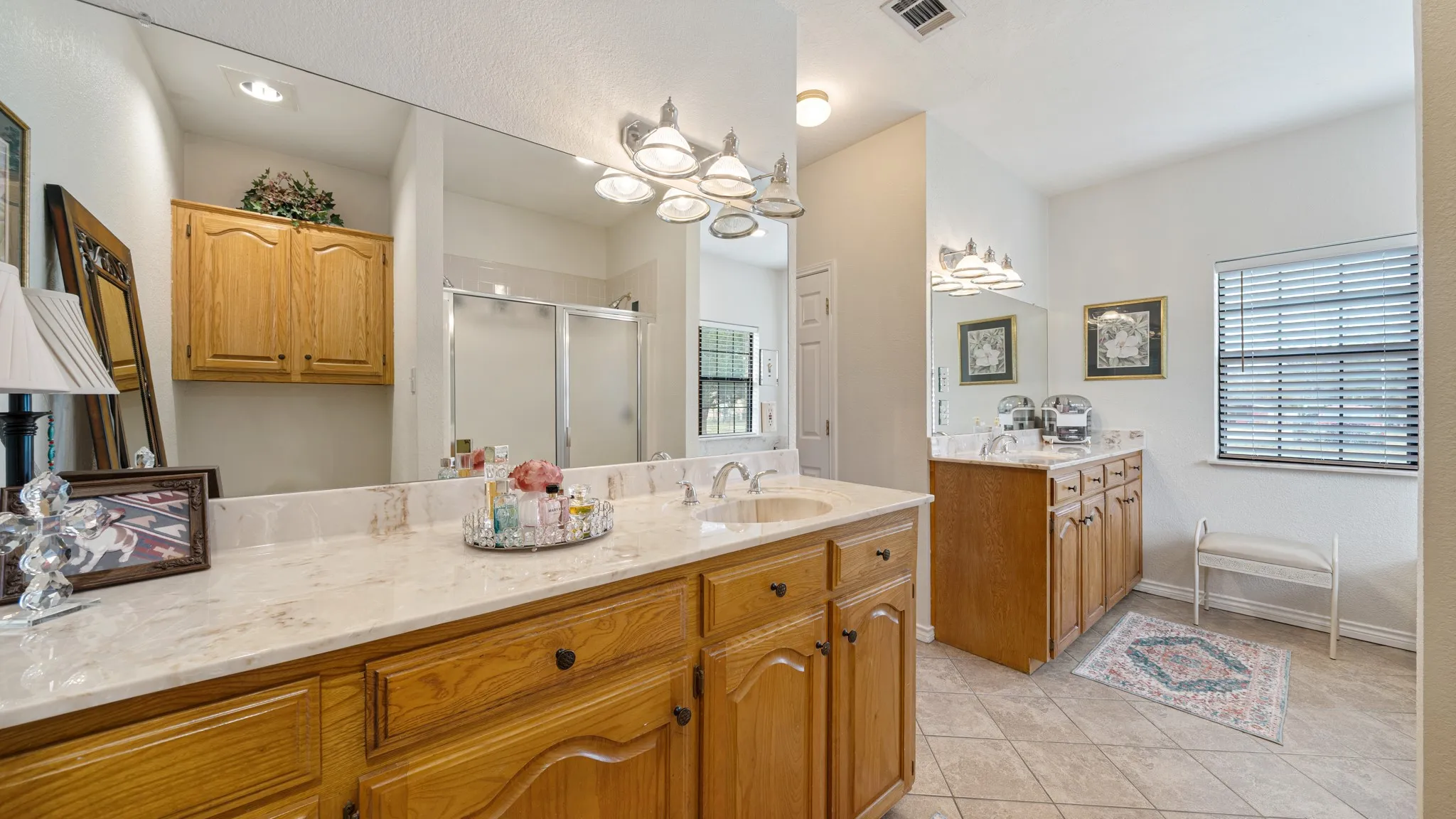 Single Family Residence For Sale in Kaufman County , 12525 County Road 4083, Scurry, Texas 75158, 3 Bedroom, 2 Bathroom, Garage spaces, 2,206 Sqft, built in 1996, mls#21308804, Real Estate Agent in Scurry, Homes For Sale in Kaufman county, Homes For Sale in Scurry, Realtor in Scurry Texas, Real Estate Brokerage Independent Realty Texas, Luminita Cordes Realtor