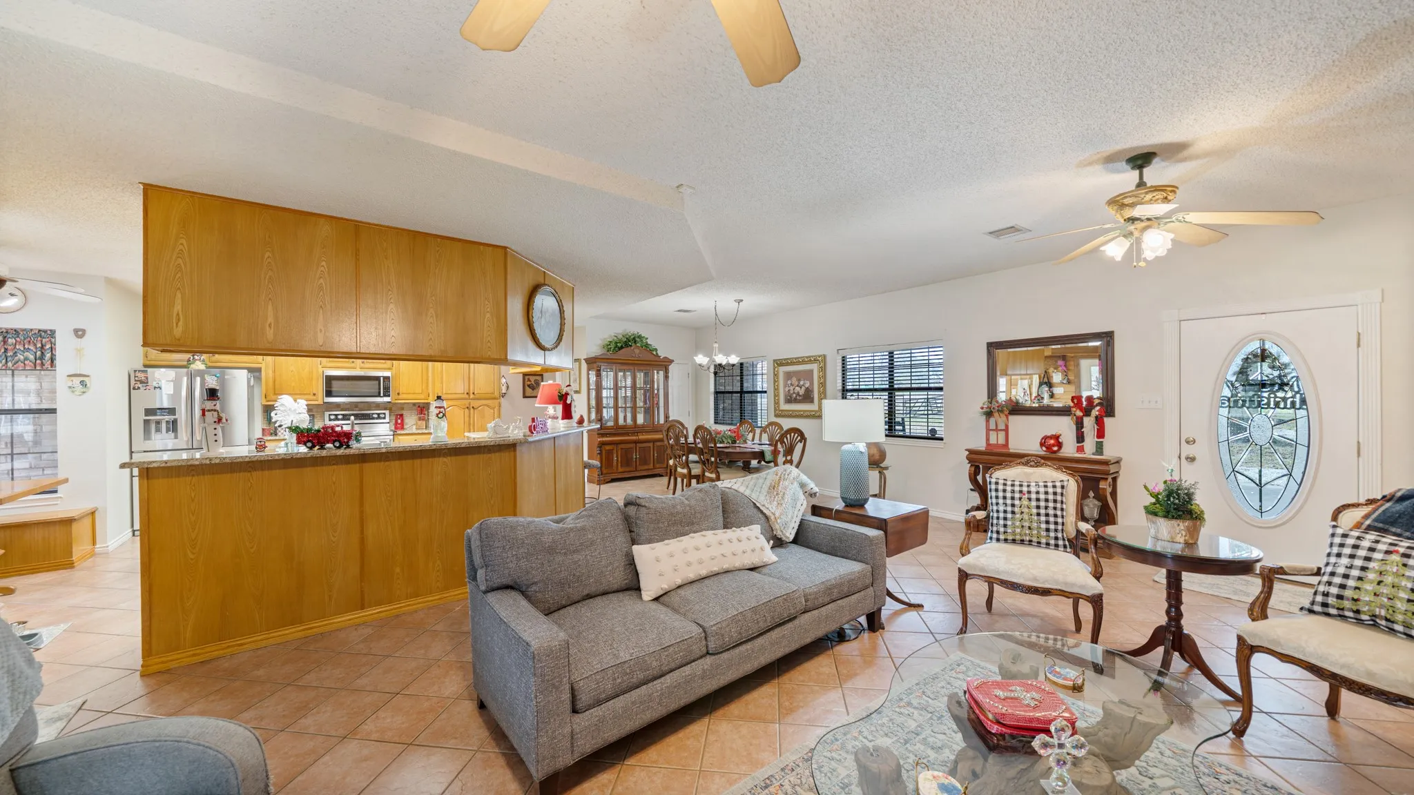 Single Family Residence For Sale in Kaufman County , 12525 County Road 4083, Scurry, Texas 75158, 3 Bedroom, 2 Bathroom, Garage spaces, 2,206 Sqft, built in 1996, mls#21308804, Real Estate Agent in Scurry, Homes For Sale in Kaufman county, Homes For Sale in Scurry, Realtor in Scurry Texas, Real Estate Brokerage Independent Realty Texas, Luminita Cordes Realtor