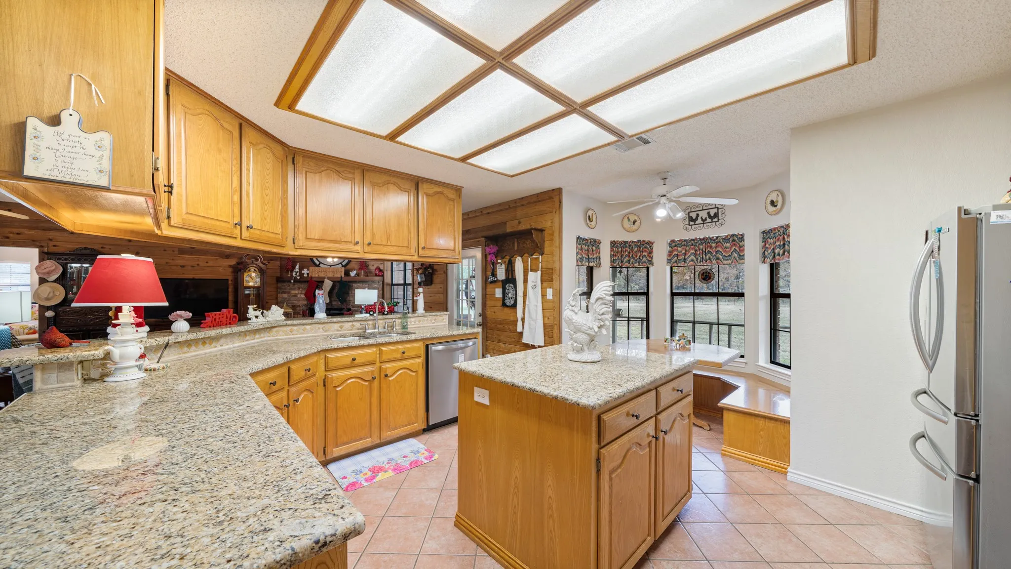 Single Family Residence For Sale in Kaufman County , 12525 County Road 4083, Scurry, Texas 75158, 3 Bedroom, 2 Bathroom, Garage spaces, 2,206 Sqft, built in 1996, mls#21308804, Real Estate Agent in Scurry, Homes For Sale in Kaufman county, Homes For Sale in Scurry, Realtor in Scurry Texas, Real Estate Brokerage Independent Realty Texas, Luminita Cordes Realtor
