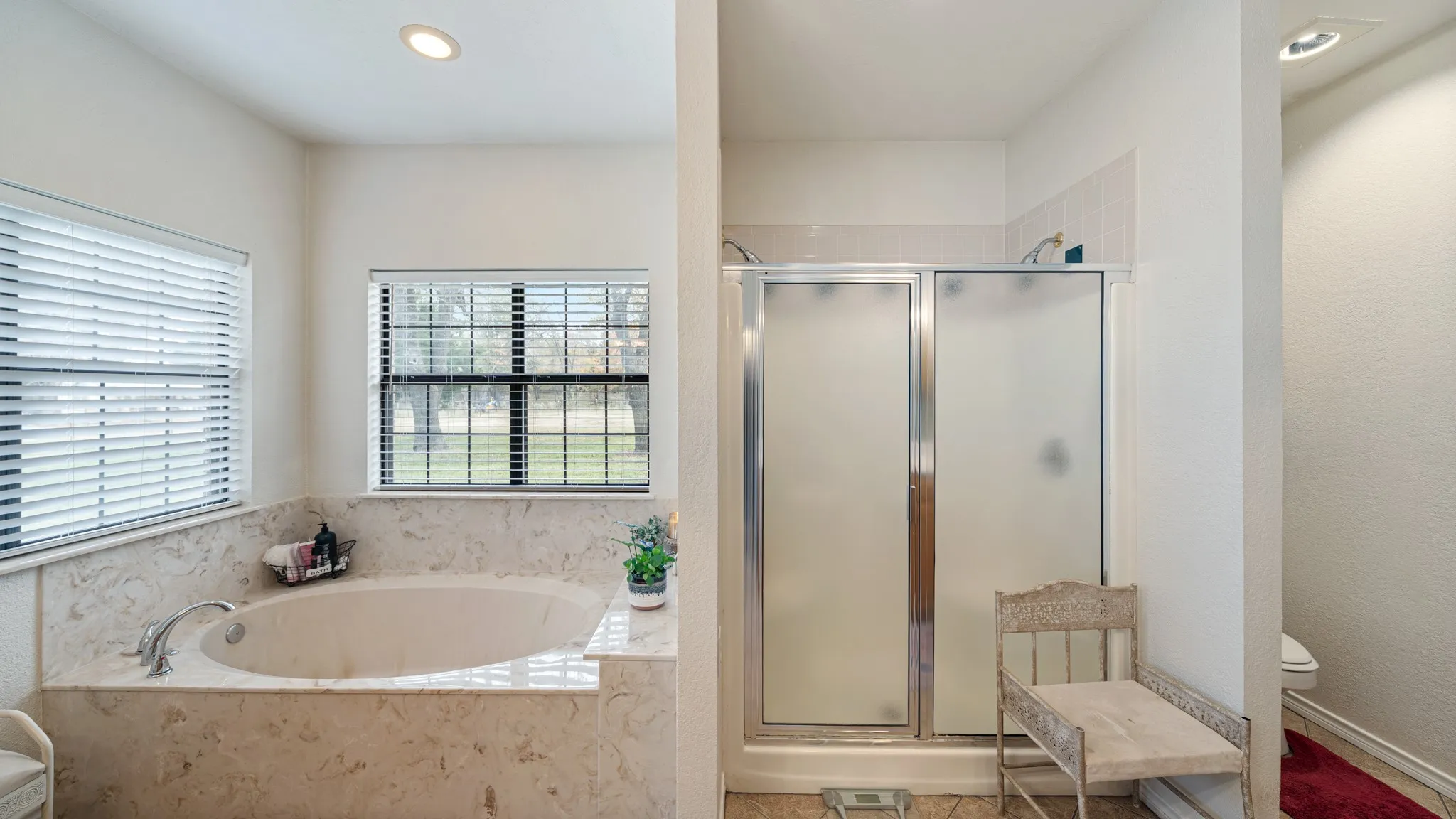 Single Family Residence For Sale in Kaufman County , 12525 County Road 4083, Scurry, Texas 75158, 3 Bedroom, 2 Bathroom, Garage spaces, 2,206 Sqft, built in 1996, mls#21308804, Real Estate Agent in Scurry, Homes For Sale in Kaufman county, Homes For Sale in Scurry, Realtor in Scurry Texas, Real Estate Brokerage Independent Realty Texas, Luminita Cordes Realtor