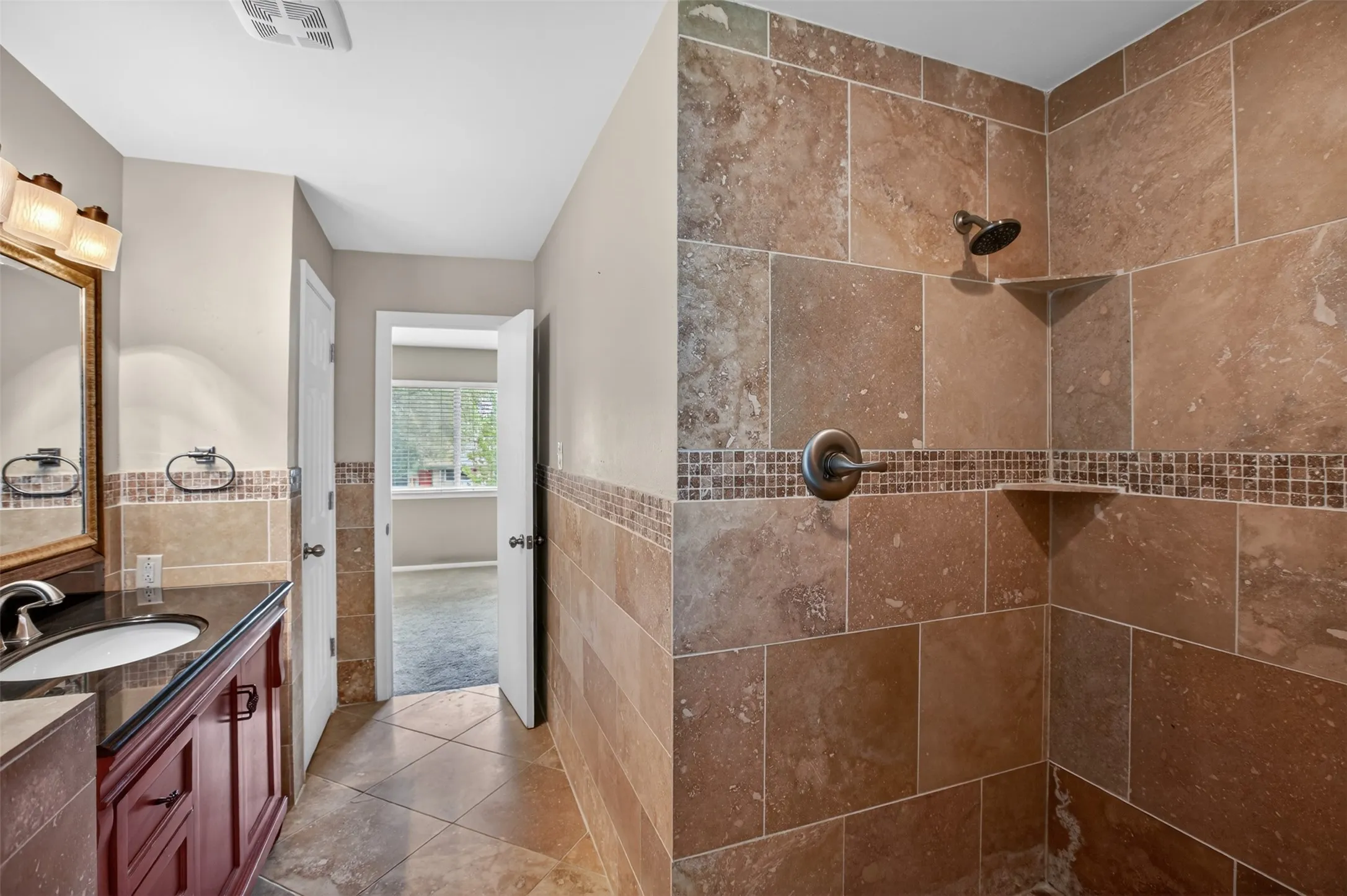 Single Family Residence For Sale in Tarrant County , 1608 Freeman Court, Arlington, Texas 76013, 3 Bedrooms, 3 Bathrooms, 2 Garage spaces, 2,401 Sqft, built in 1962, Price $385,000, mls#21308795, Real Estate Agent in Arlington, Homes For Sale in Tarrant county, Homes For Sale in Arlington, Realtor in Arlington Texas, Real Estate Brokerage Independent Realty Texas, Luminita Cordes Realtor