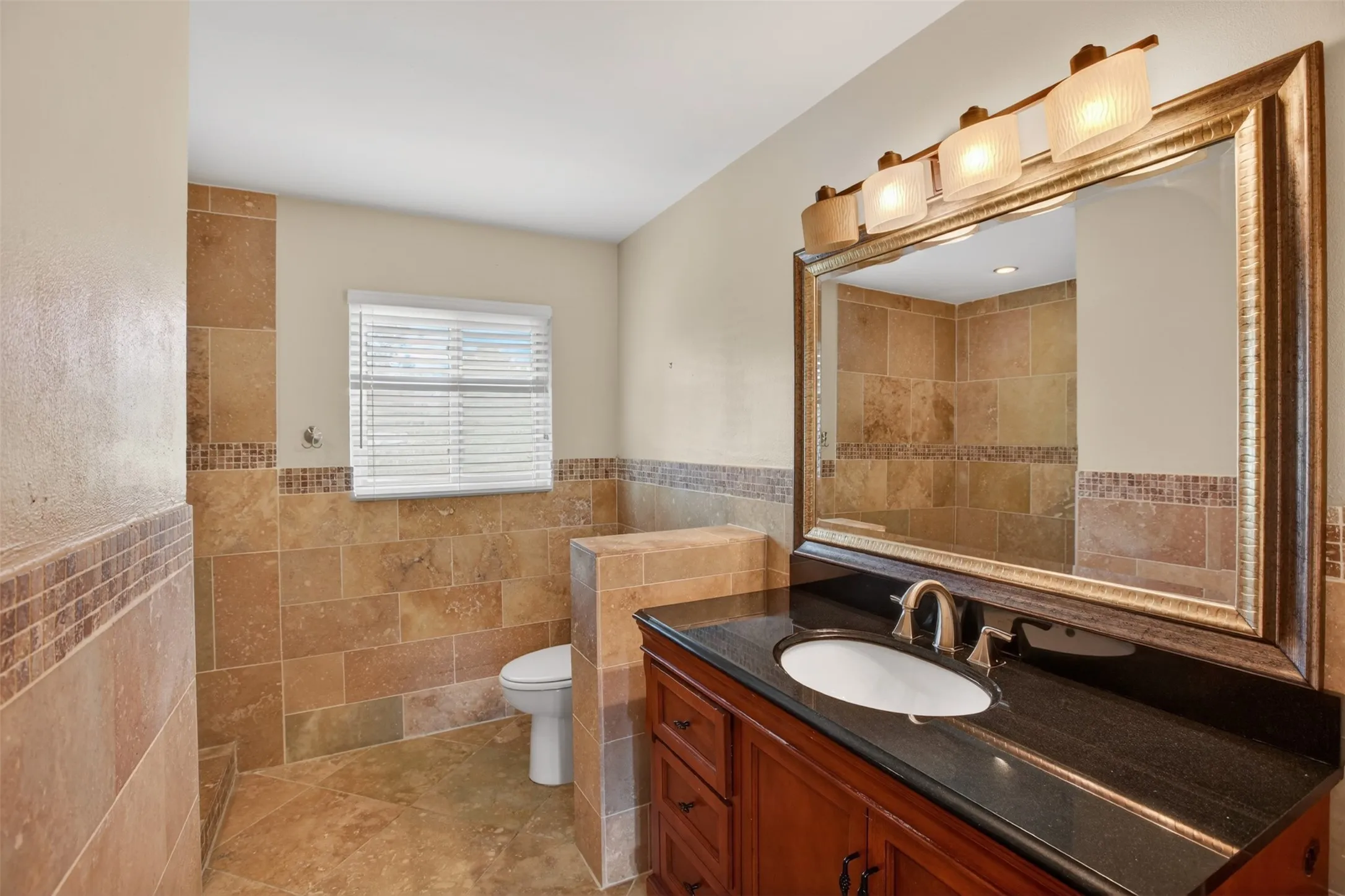 Single Family Residence For Sale in Tarrant County , 1608 Freeman Court, Arlington, Texas 76013, 3 Bedrooms, 3 Bathrooms, 2 Garage spaces, 2,401 Sqft, built in 1962, Price $385,000, mls#21308795, Real Estate Agent in Arlington, Homes For Sale in Tarrant county, Homes For Sale in Arlington, Realtor in Arlington Texas, Real Estate Brokerage Independent Realty Texas, Luminita Cordes Realtor